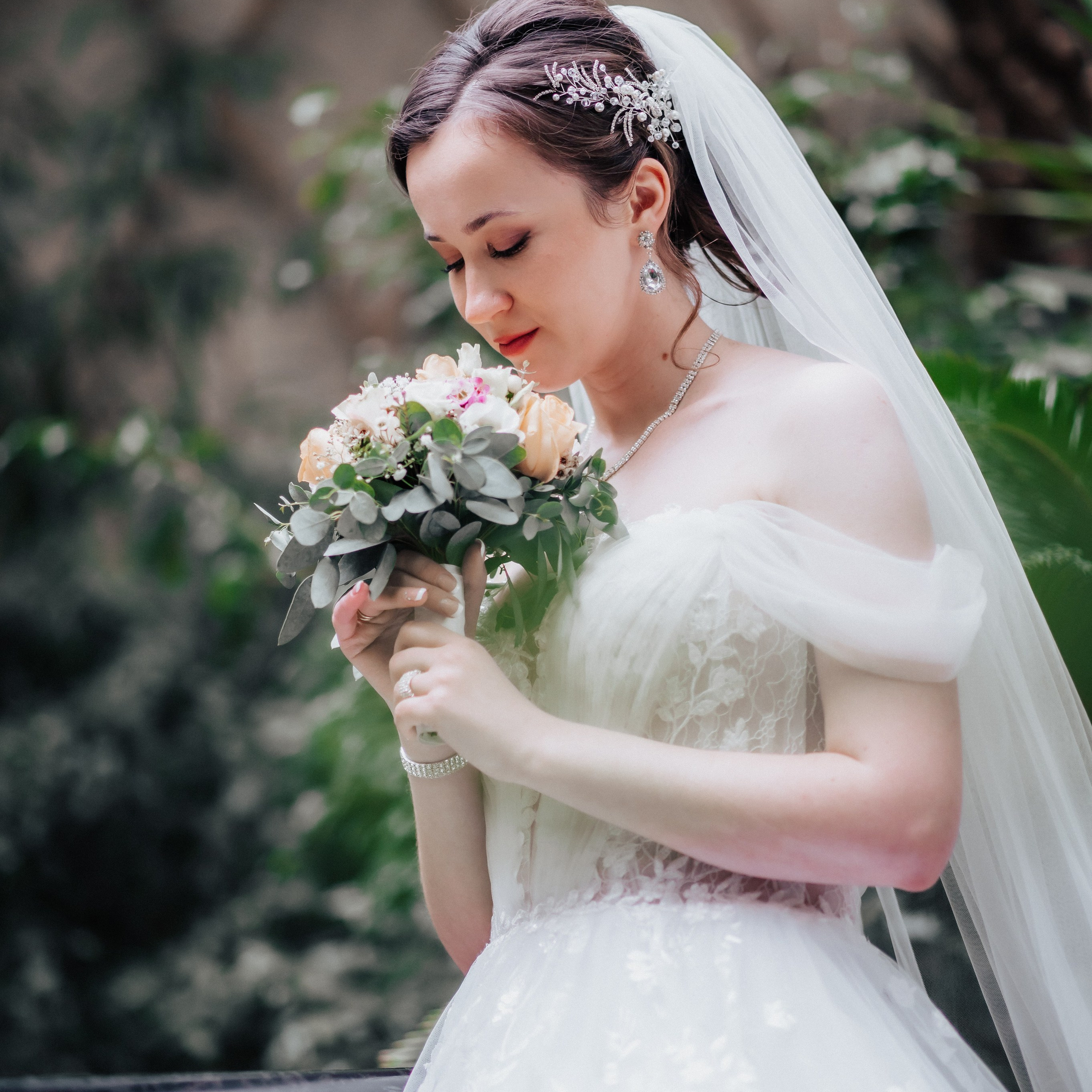 Referenzen. Ich bin Max, Designer, Art & Hochzeitsfotograf aus Germaringen