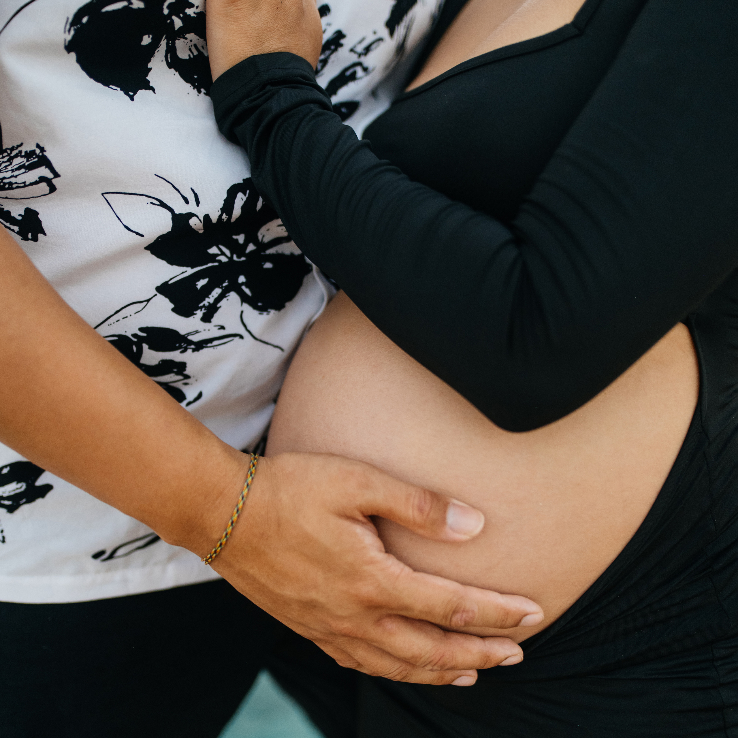 На морских скалах