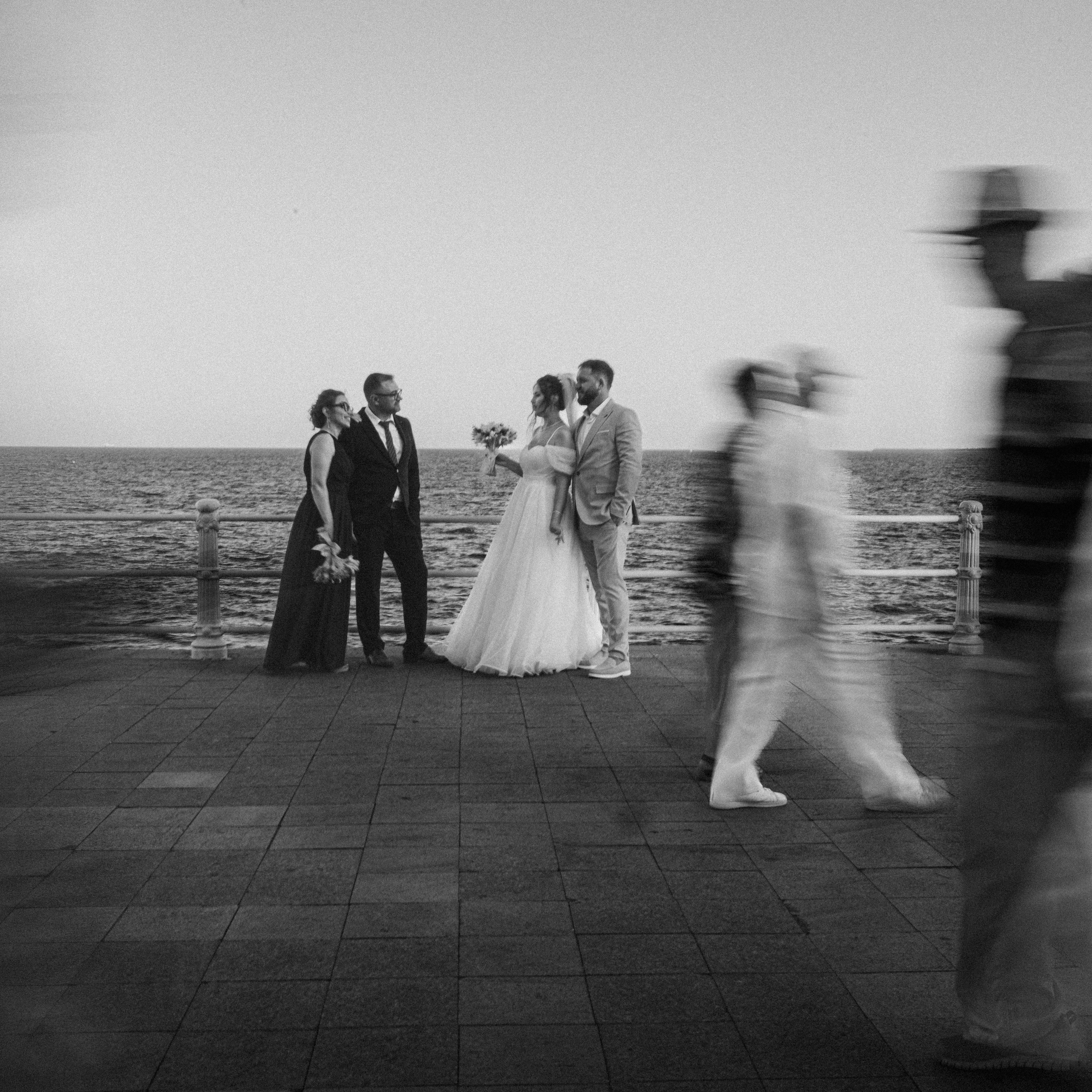 ALEX & RODICA