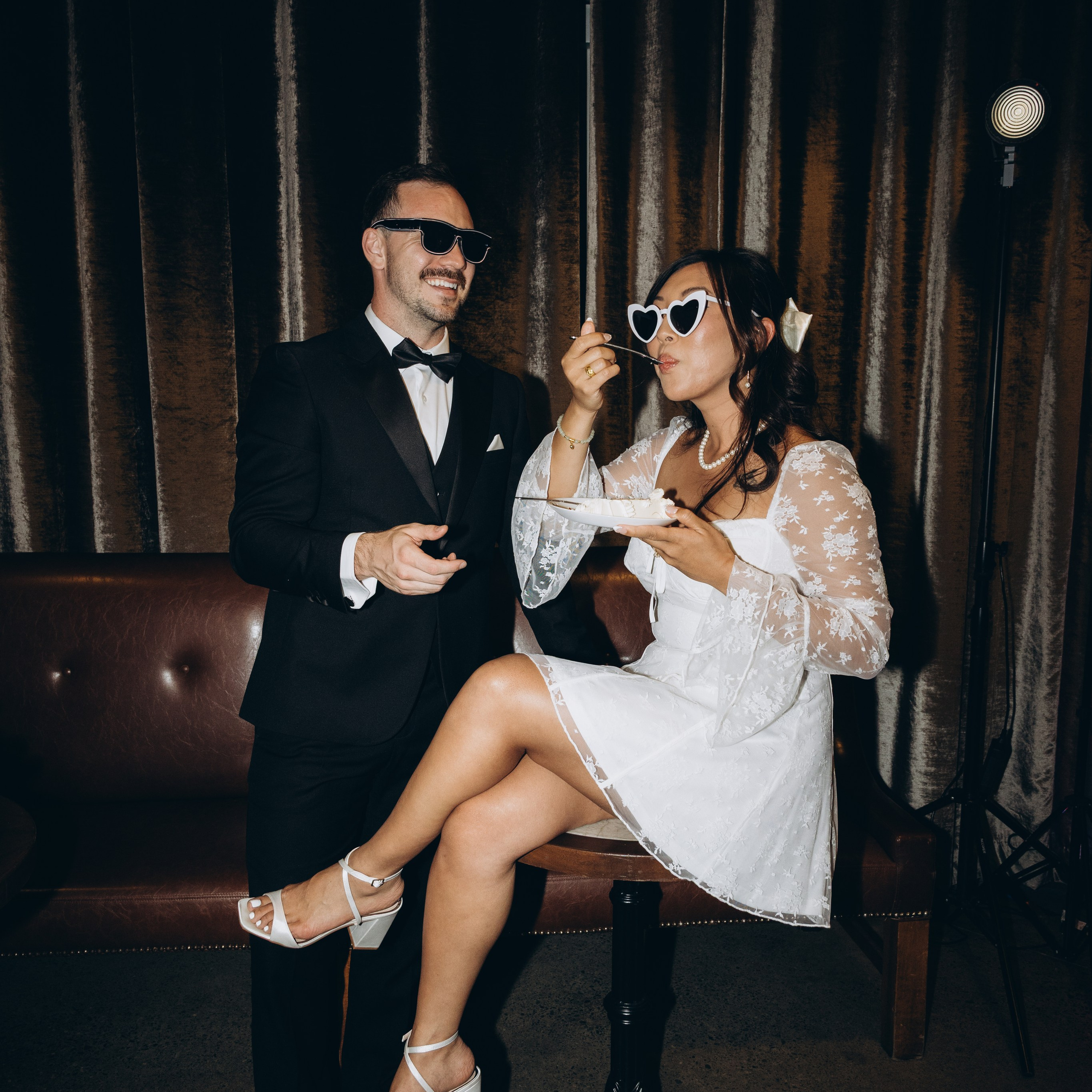 Reviews. Anna Leb Photo