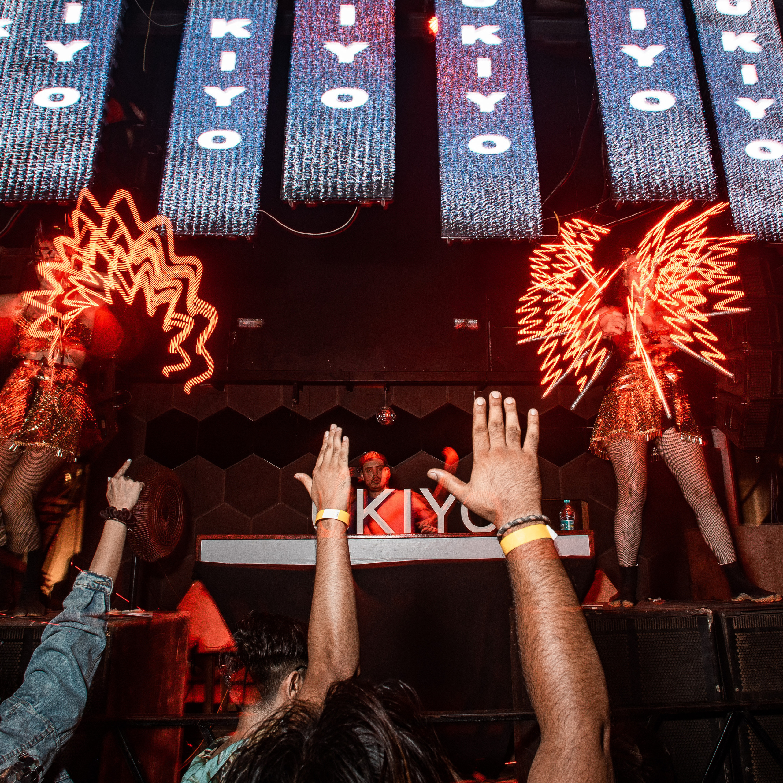 FEEDBACK. International Photographer