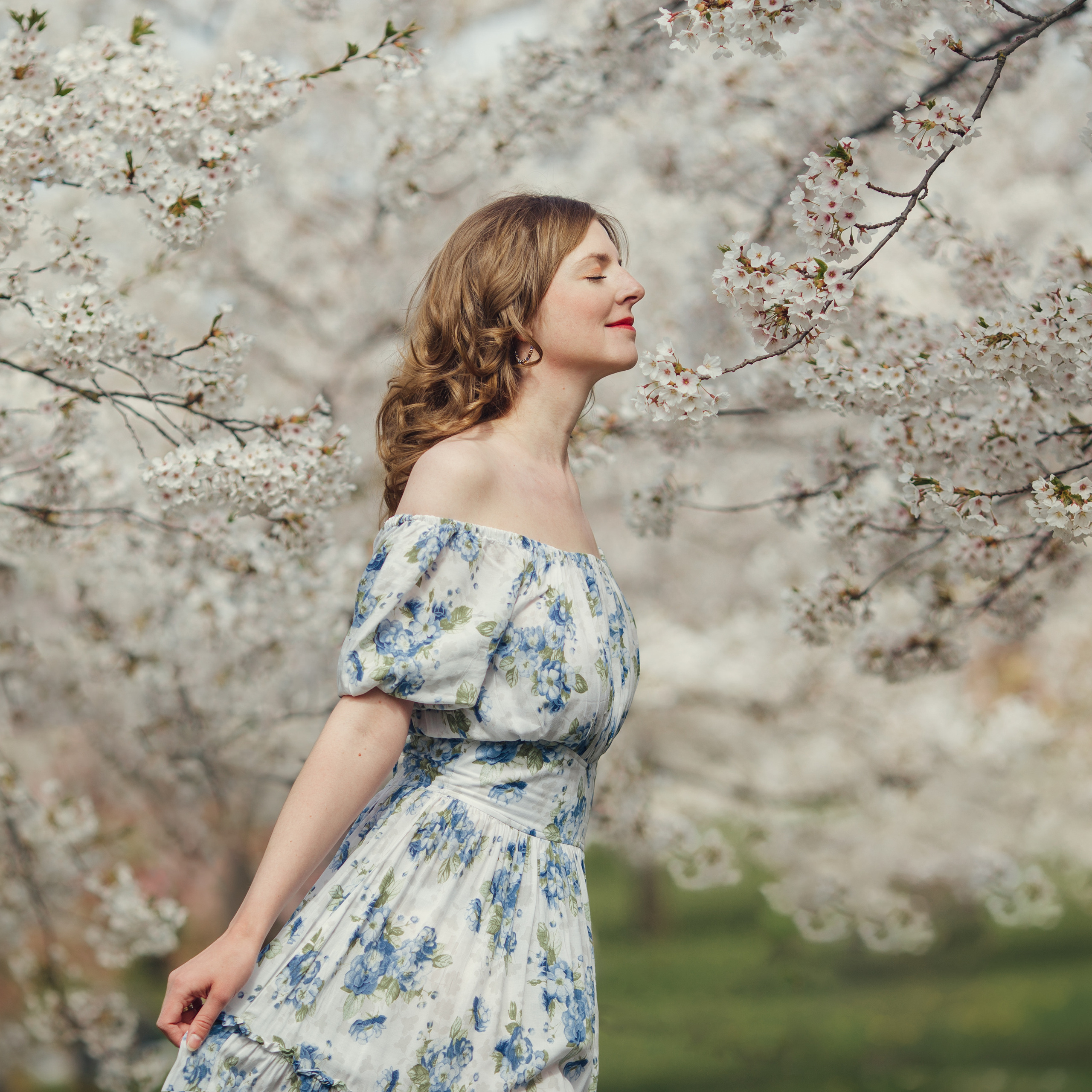 Дарина в сакуре