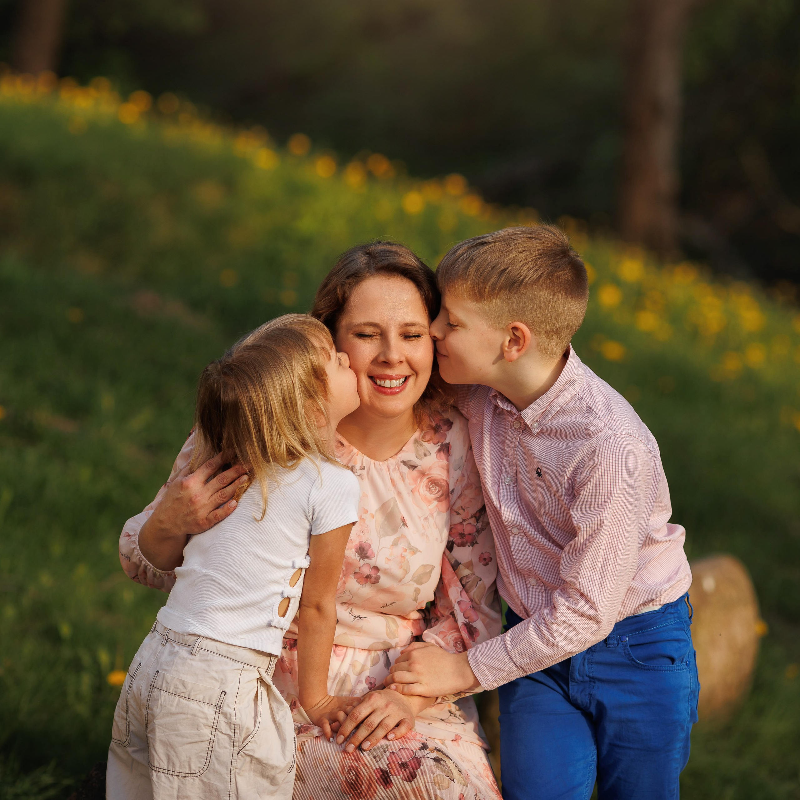 Рядом с мамой