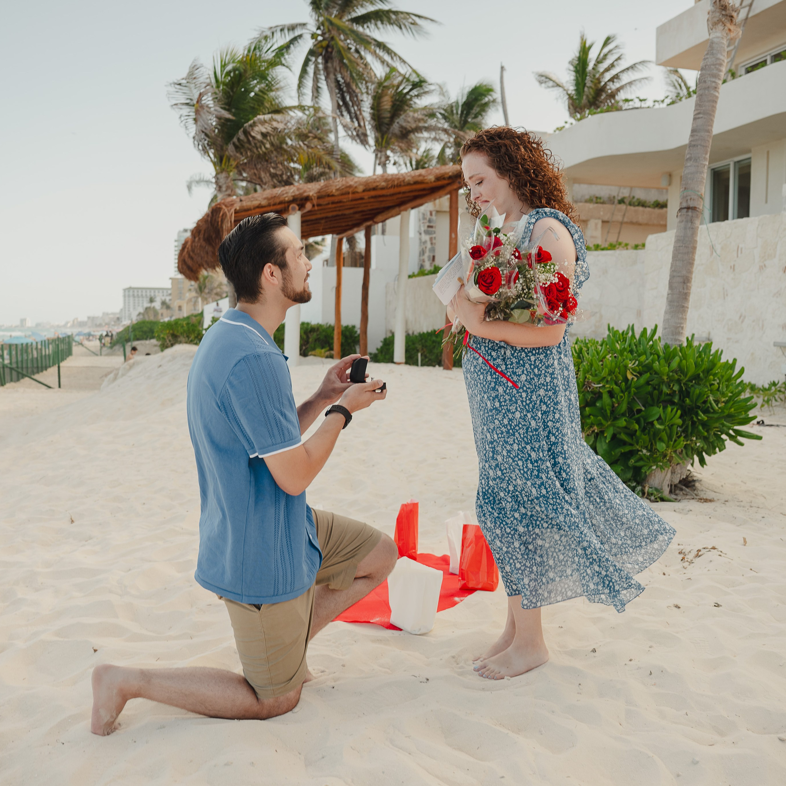 Sneak Peeks. Destination wedding photographer based in Cancun and Riviera Maya with service worldwide