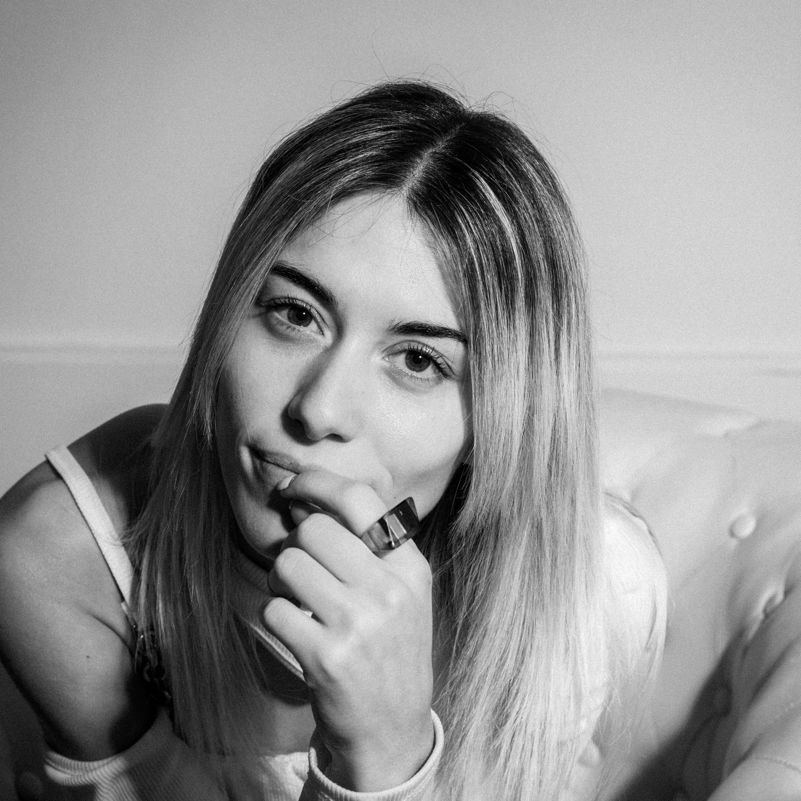 FEEDBACK. Anastasiia Antoniuk portrait, family and couple photographer, Portugal