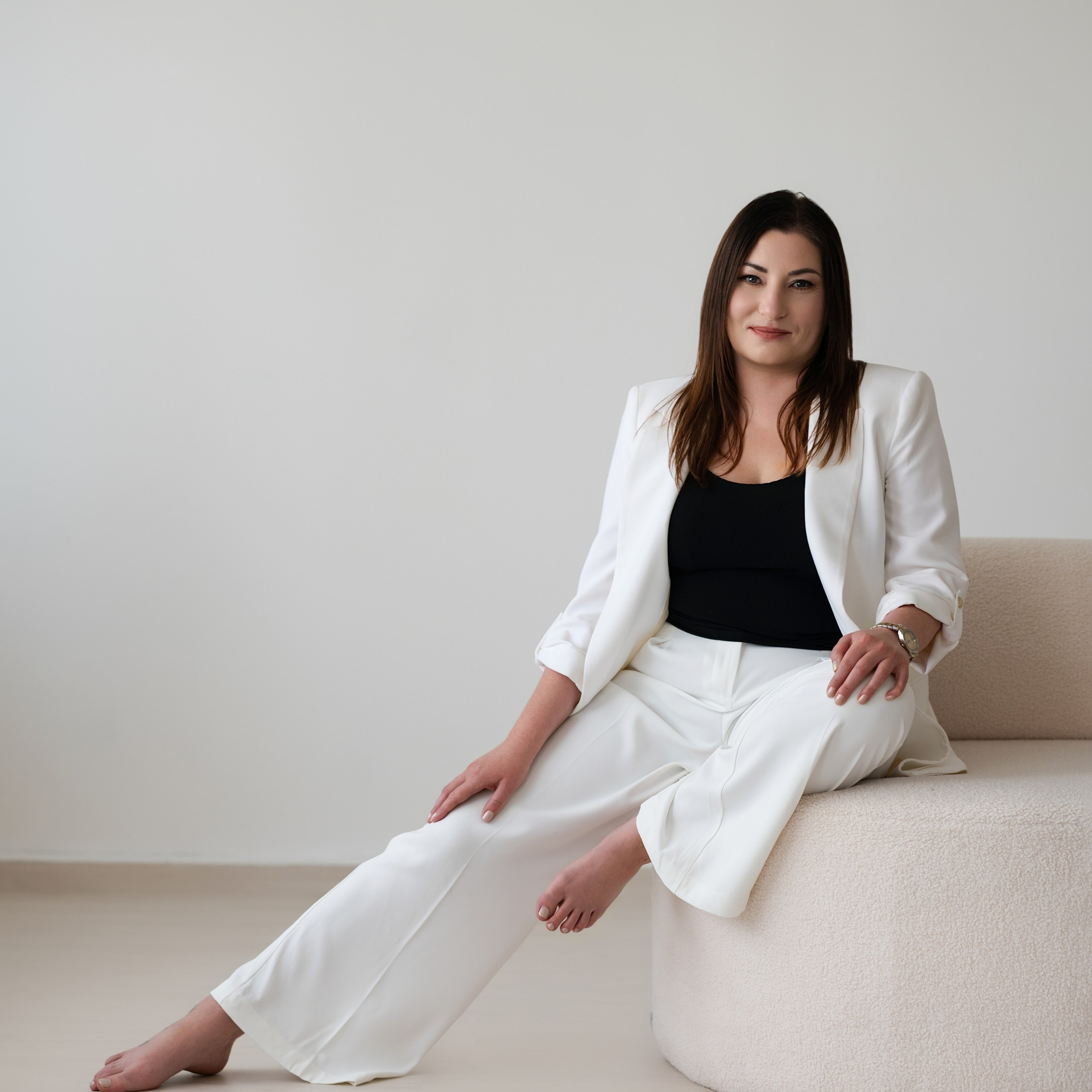 Feminine & Fashion. Home