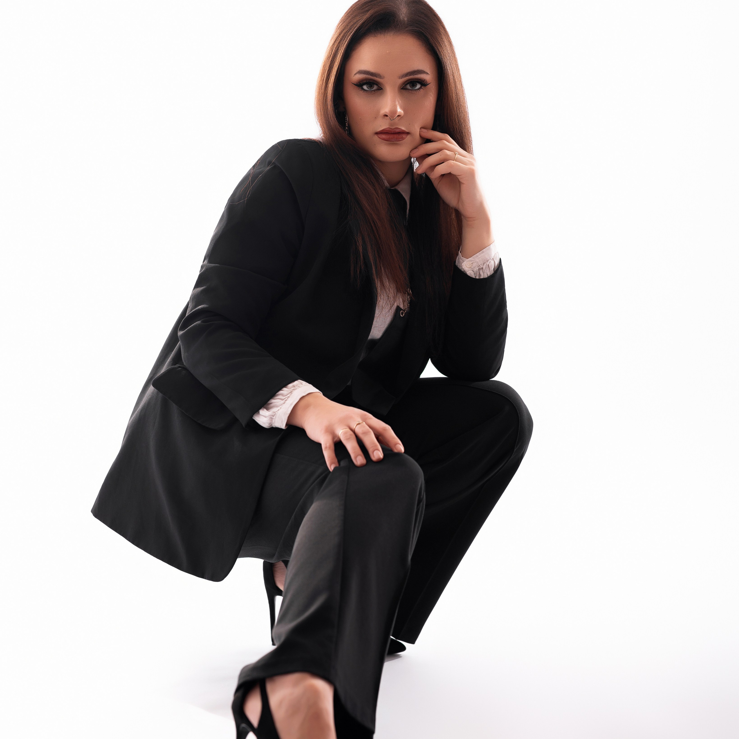 Feminine & Fashion. Home