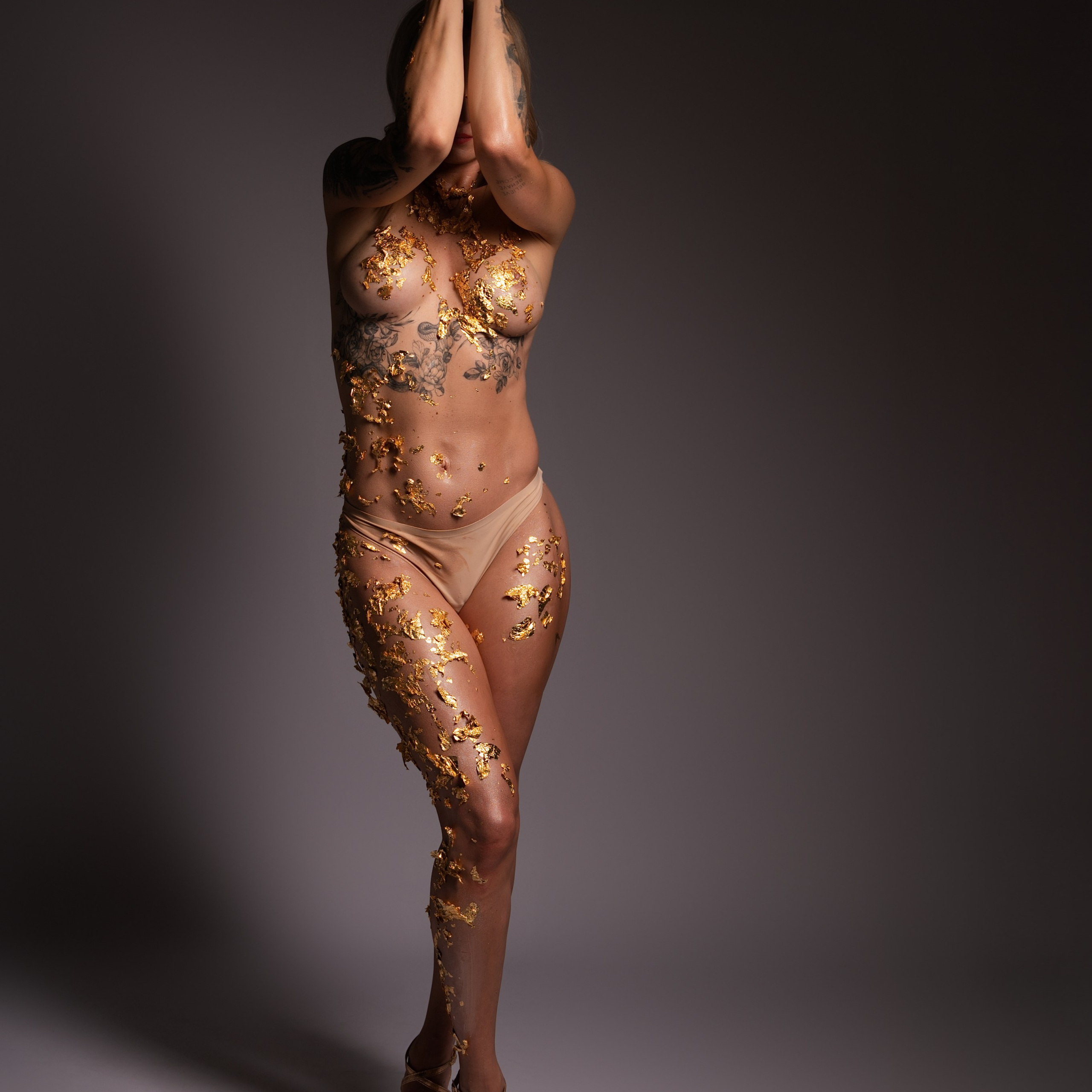 Feminine & Fashion. Home