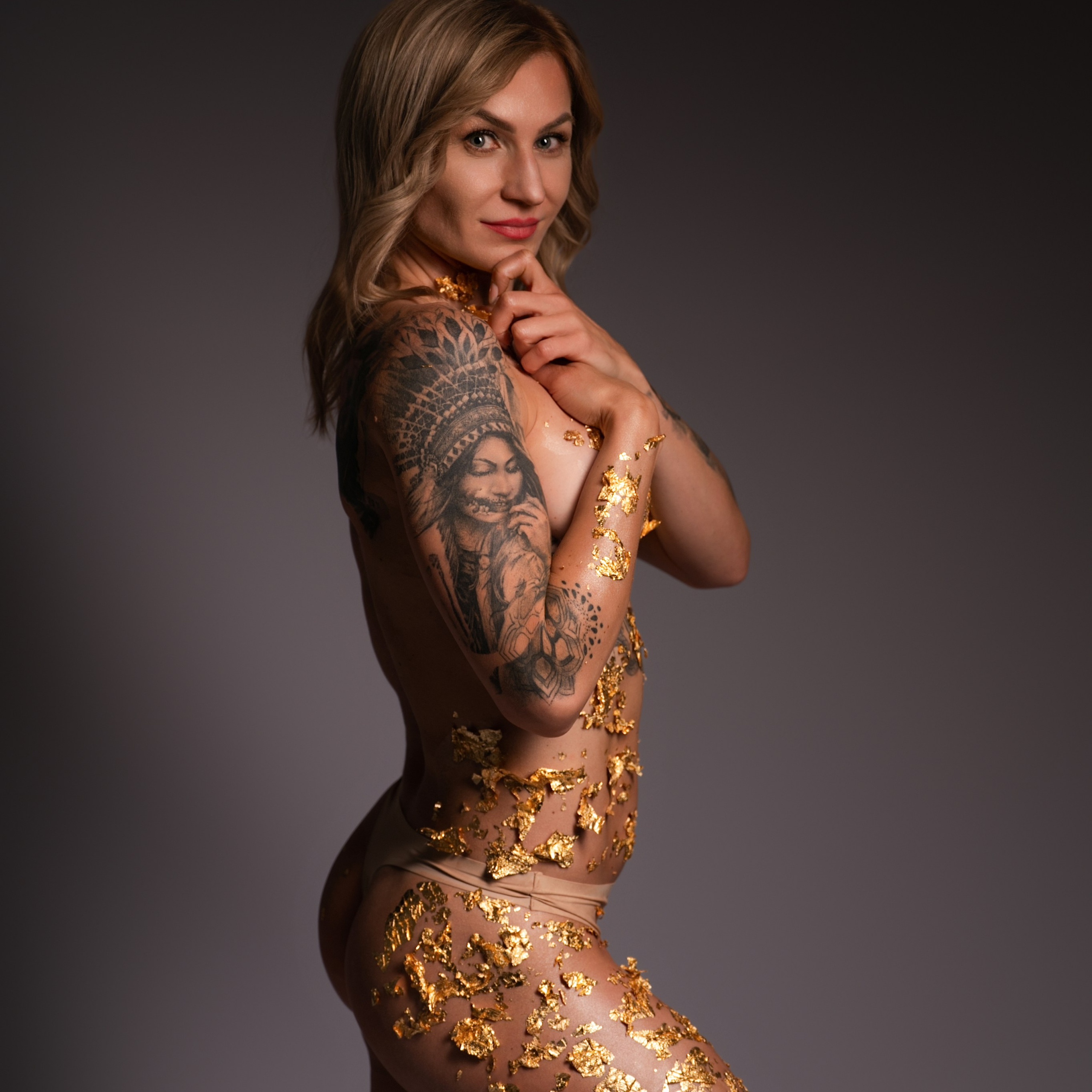 Feminine & Fashion. Home