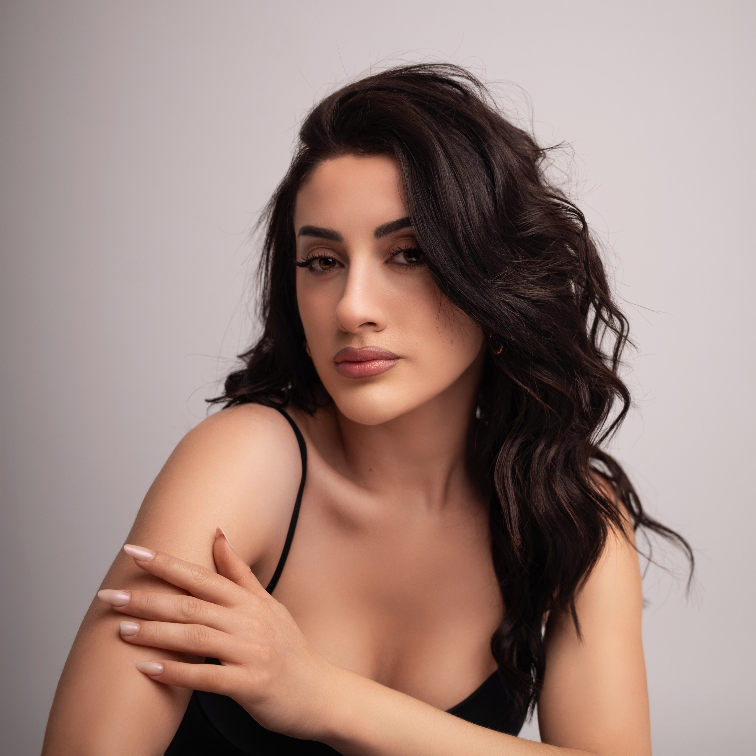 Feminine & Fashion. Home