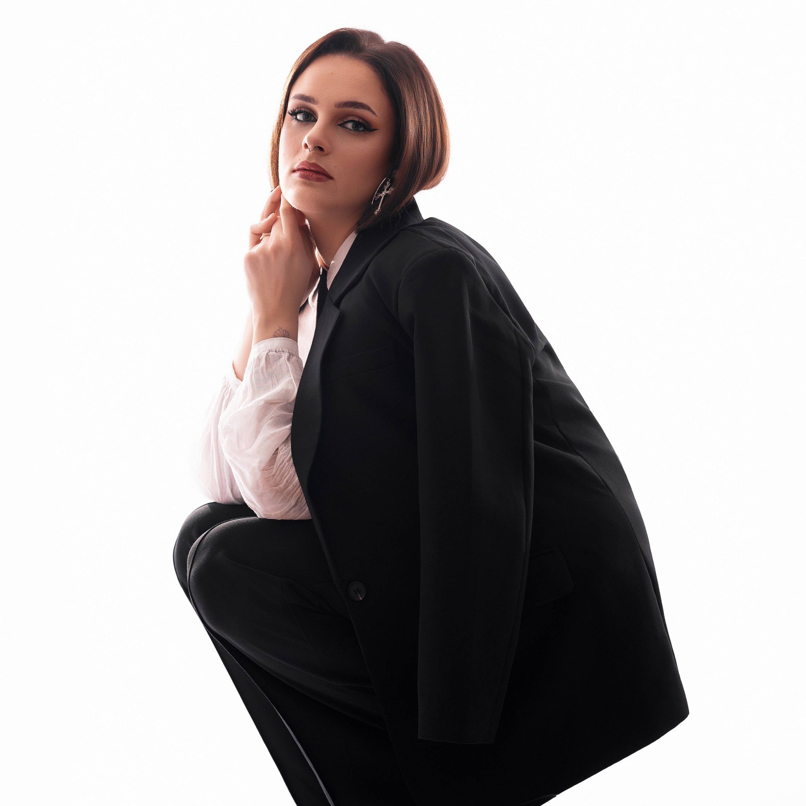 Feminine & Fashion. Home