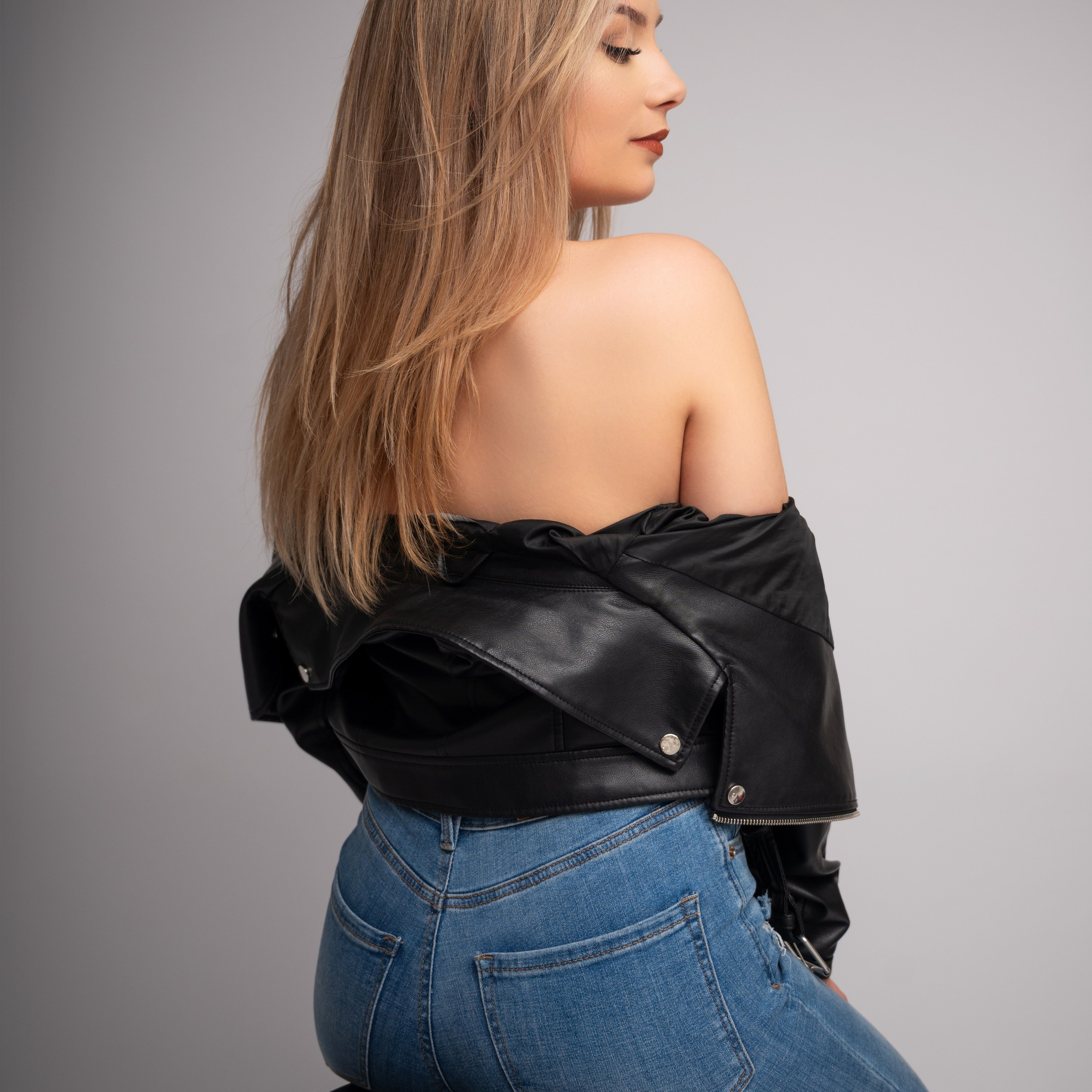 Feminine & Fashion. Home