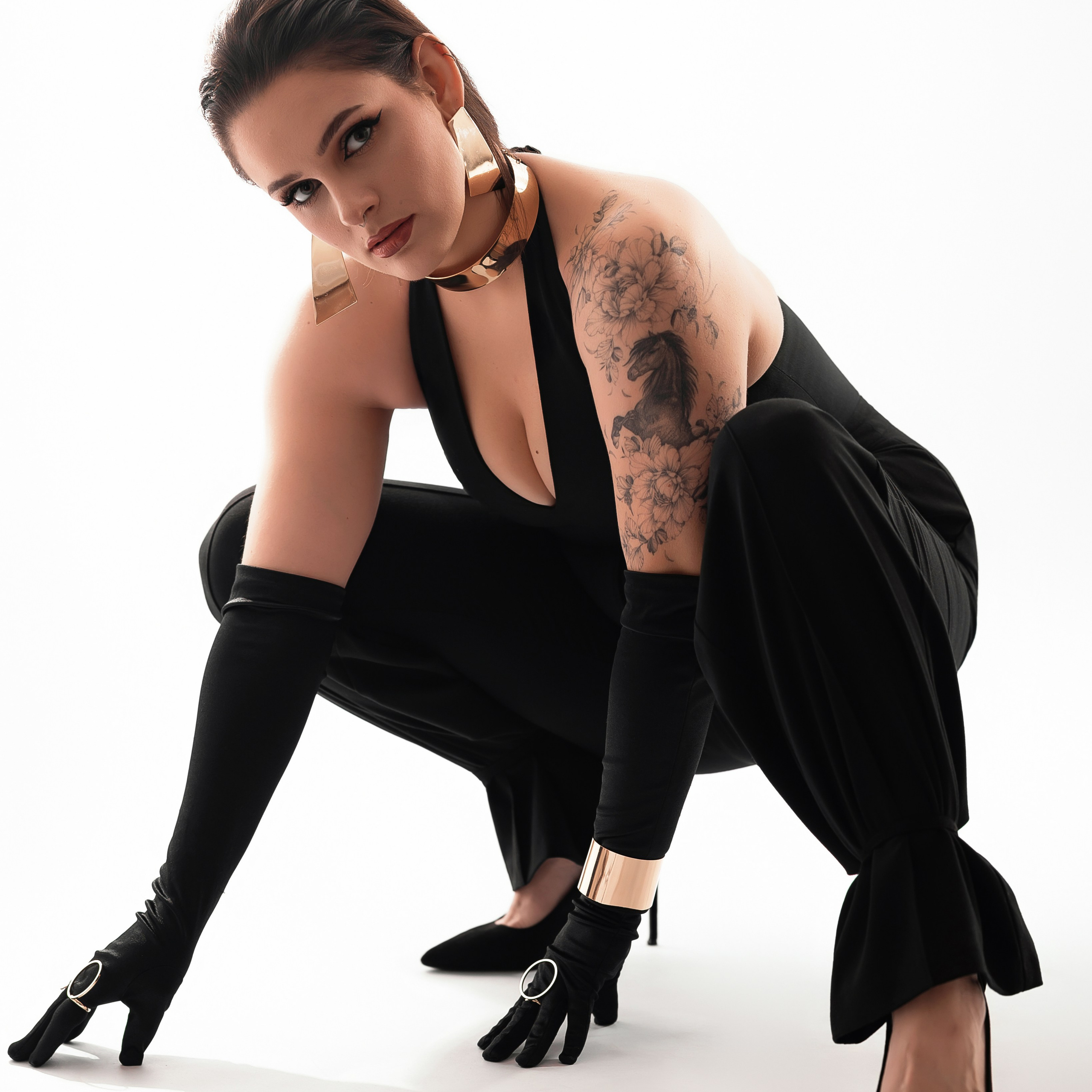 Feminine & Fashion. Home