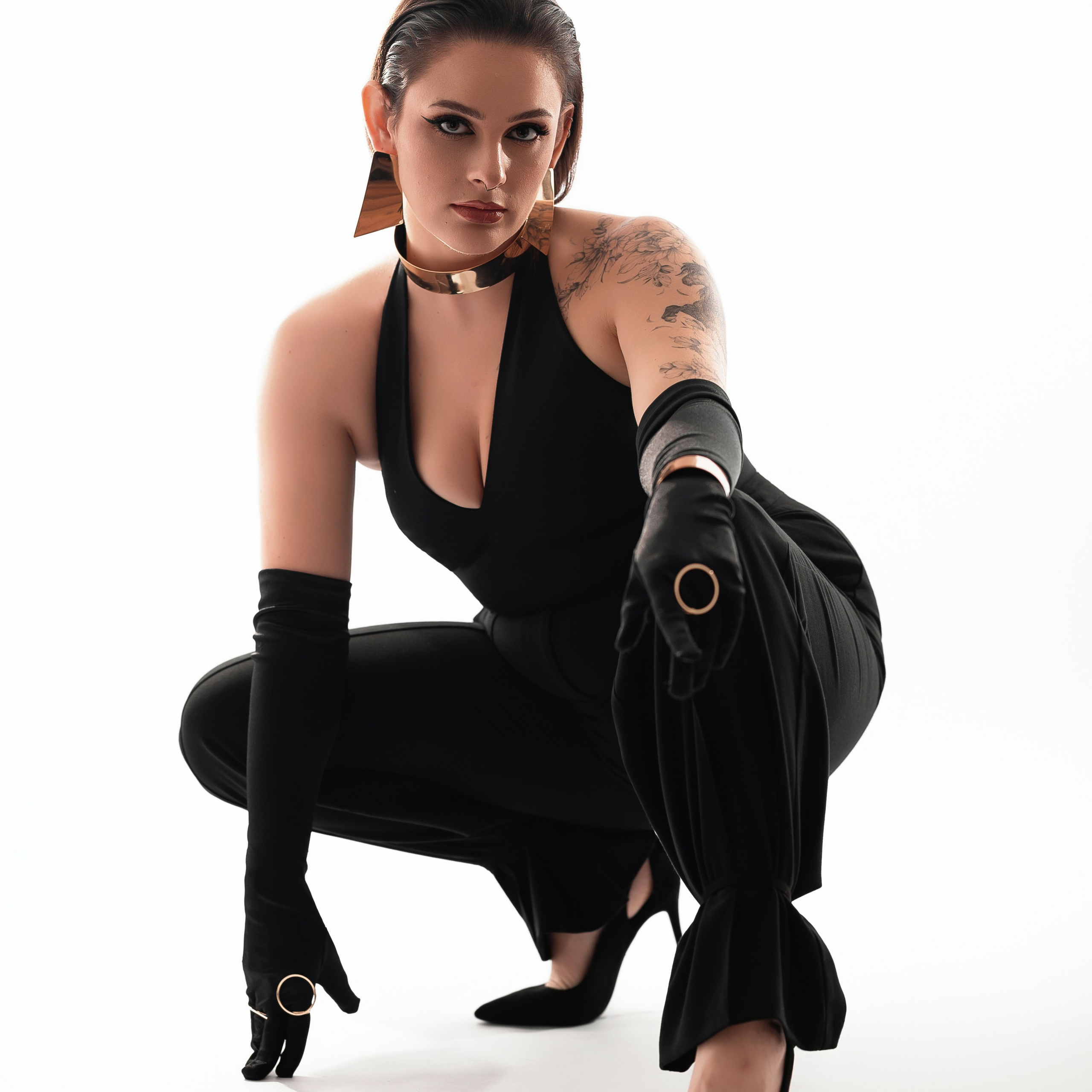 Feminine & Fashion. Home