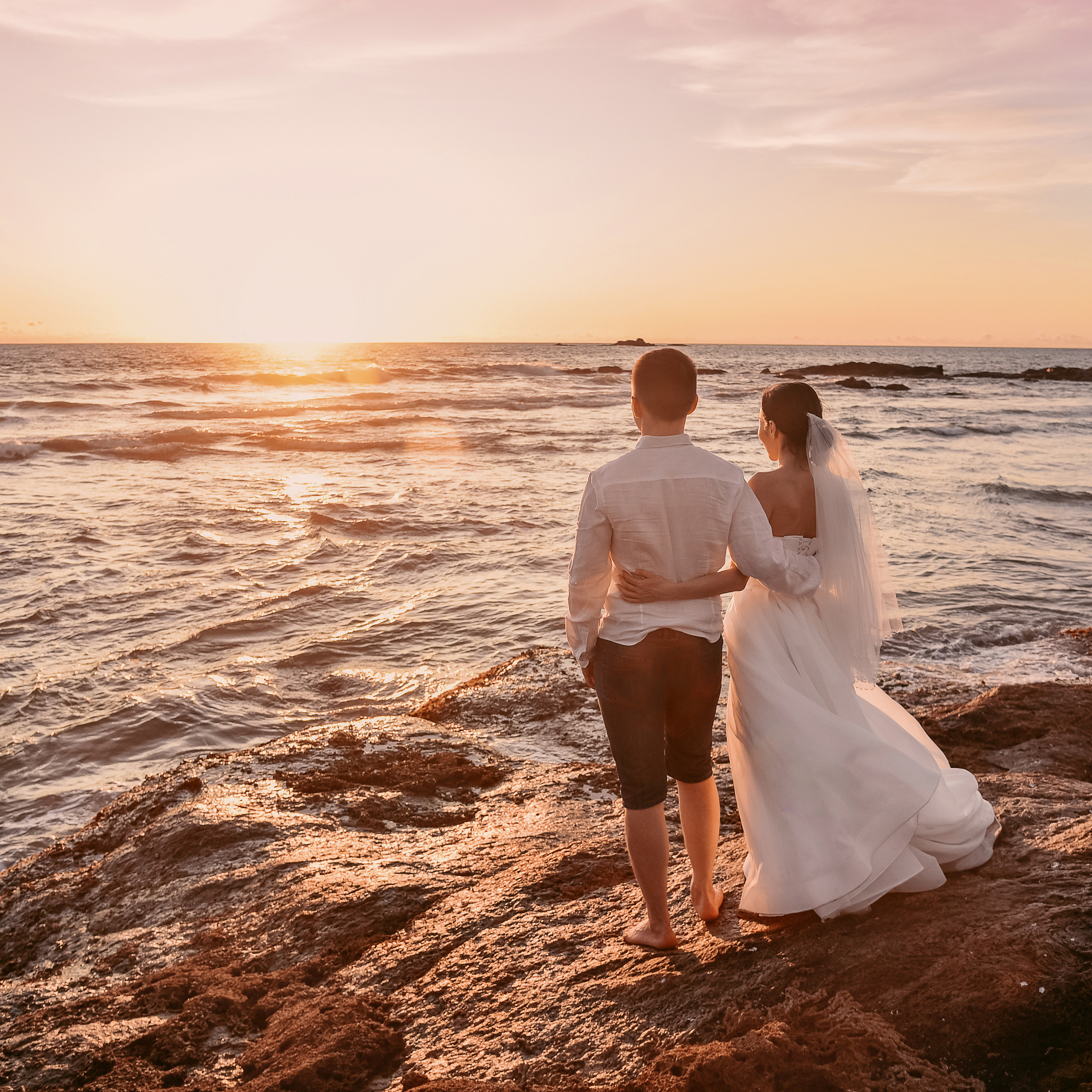 Reviews of the photographer in Sri Lanka. Photographer & wedding planner in Sri Lanka