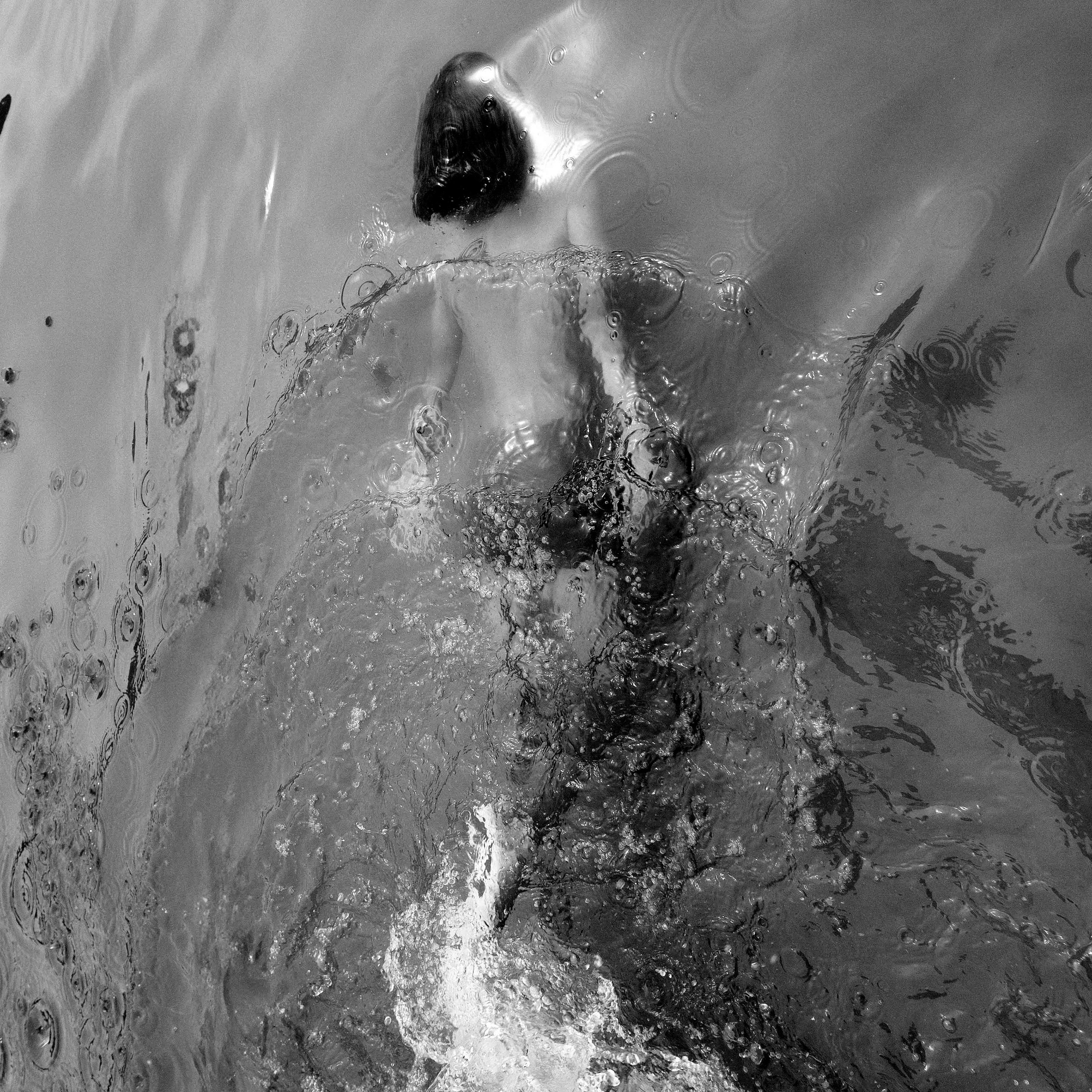 BLACK AND WHITE. OLGA REPTIK