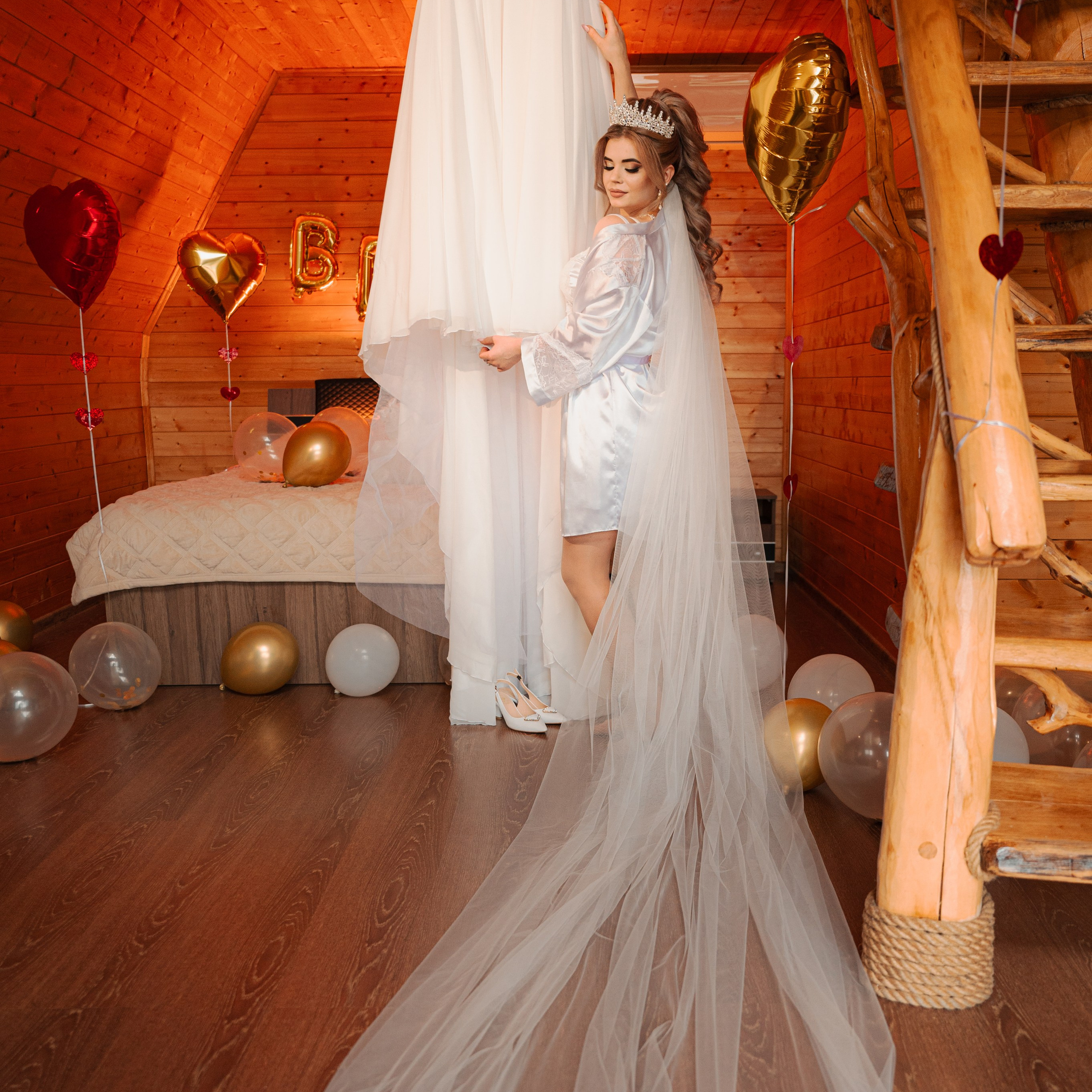 Petru & Dangolia. Www.stayscolor.md