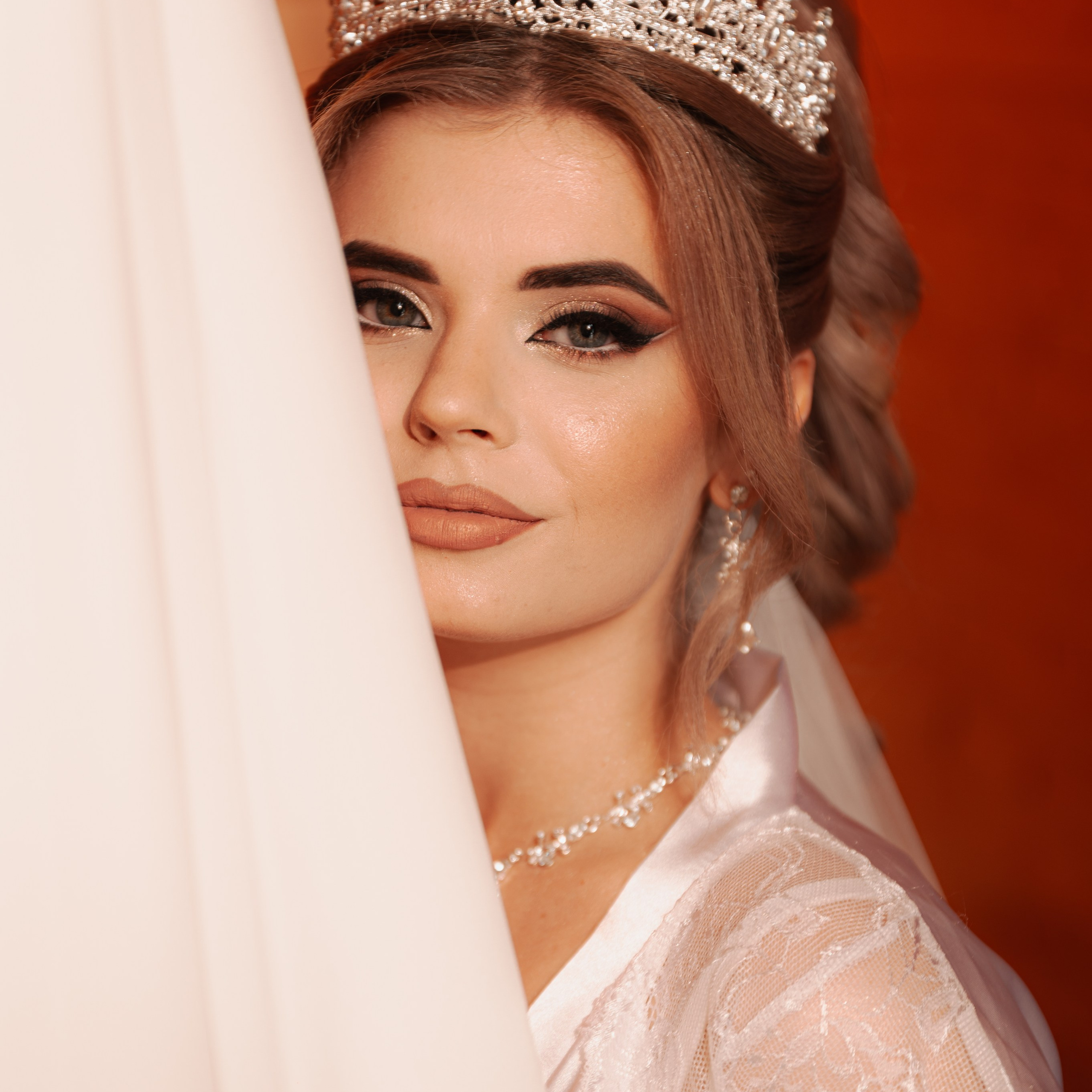 Petru & Dangolia. Www.stayscolor.md