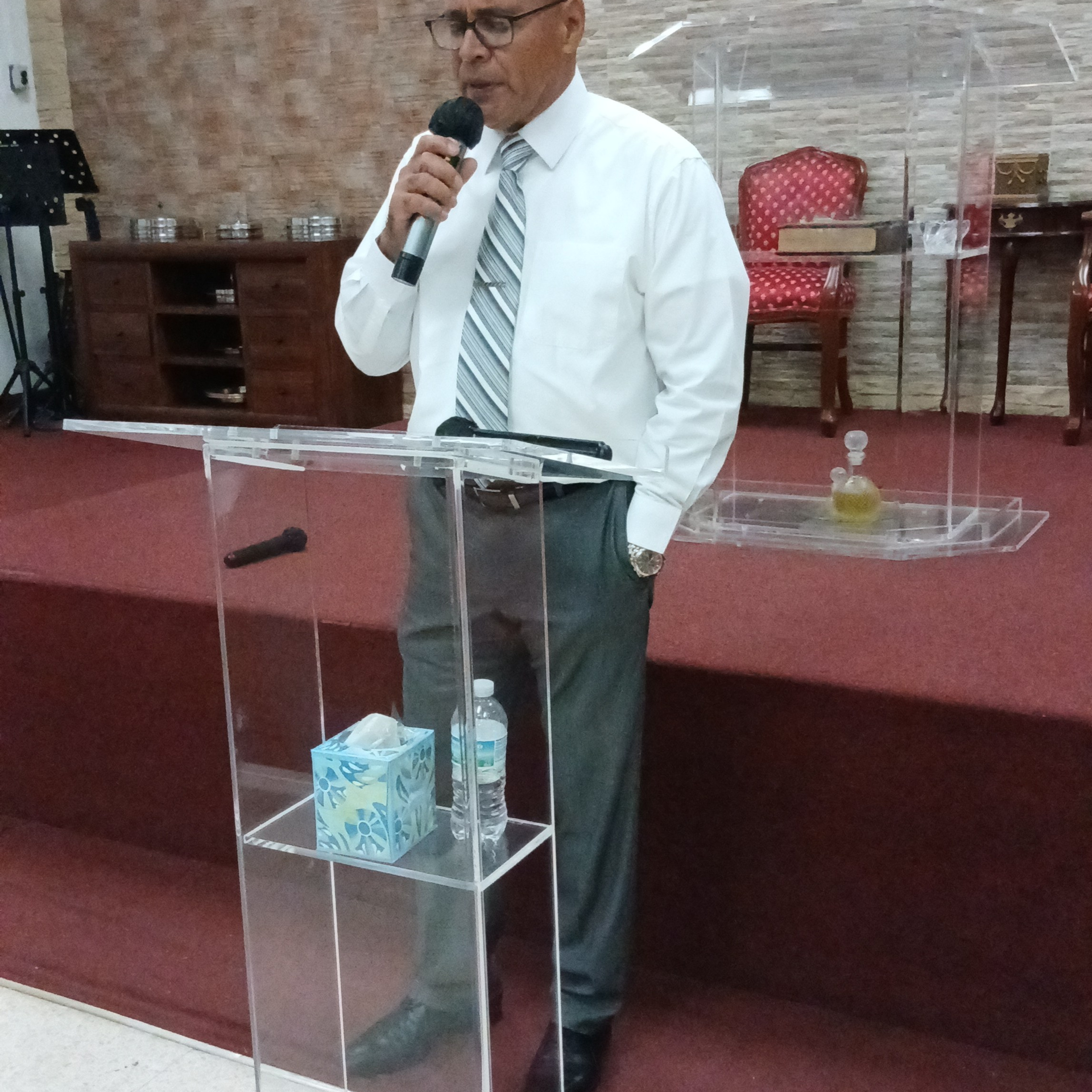 Cumpleaños Pastor Hector
