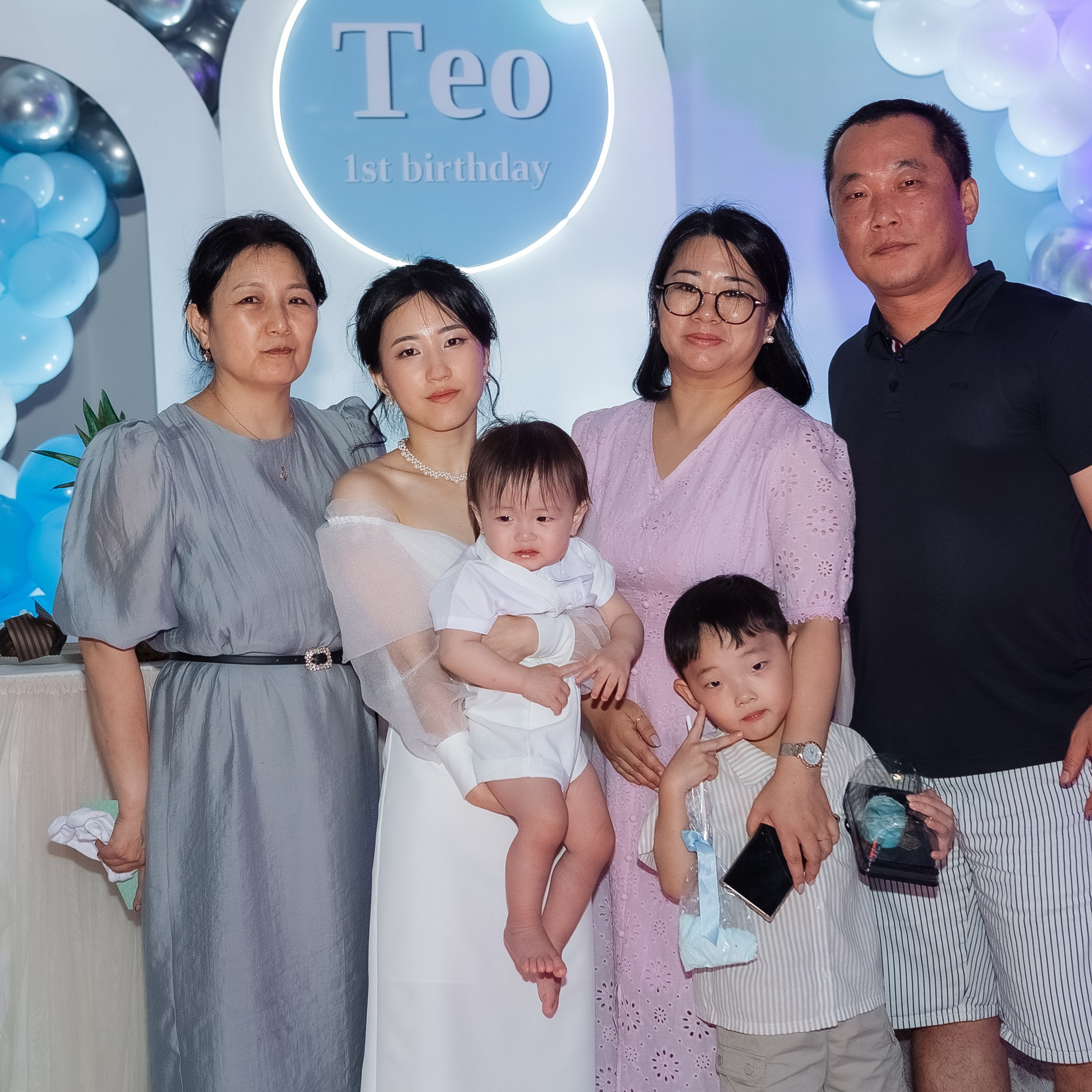 Тео дома и в ресторане