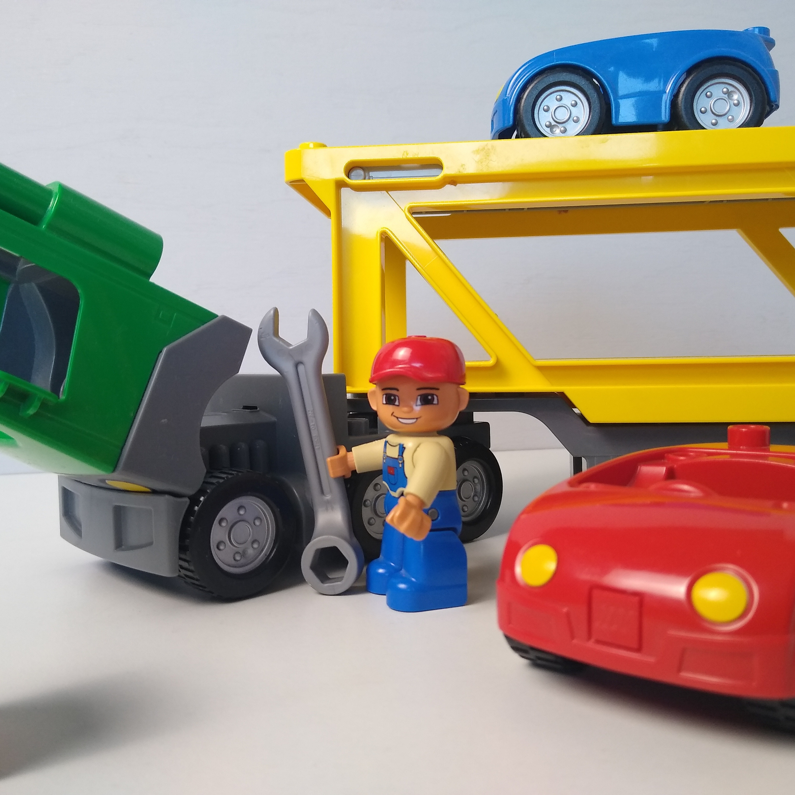 2022. Kiki-Niki-Cha! Learn, play, and discover with us!