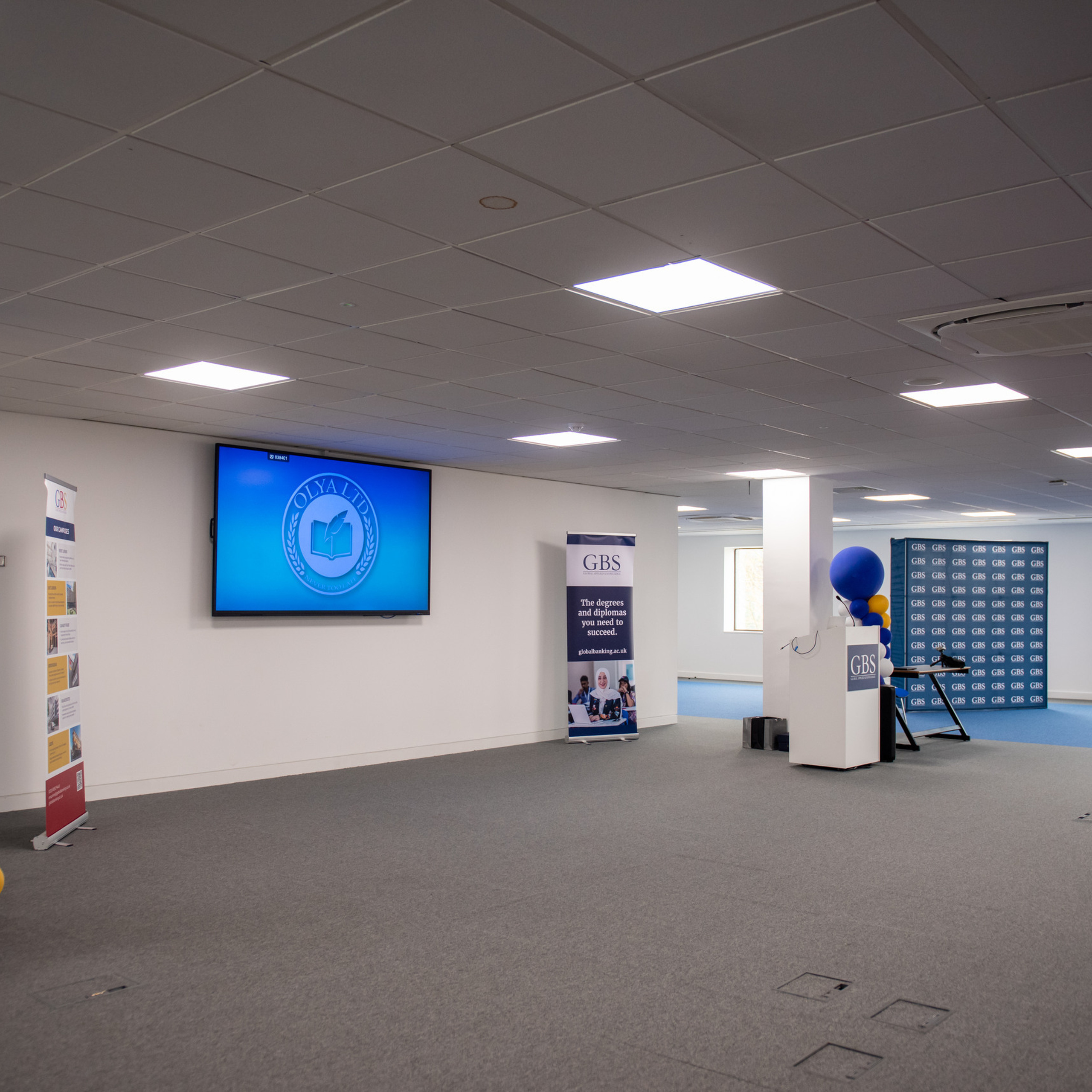 REVIEWS. Pro-Photography