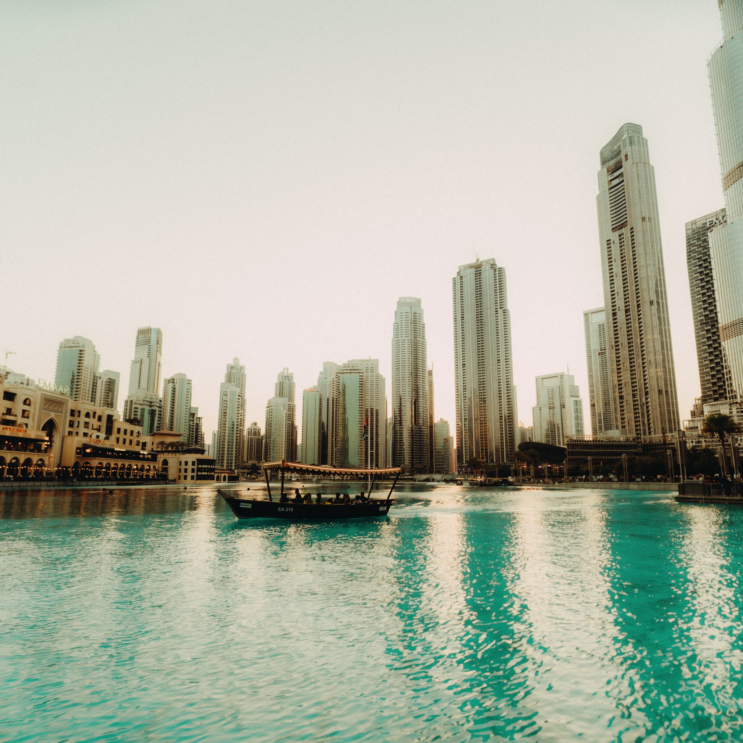 Dubai. Lifestyle and wedding photographer in Dubai Valeria Kikvidze