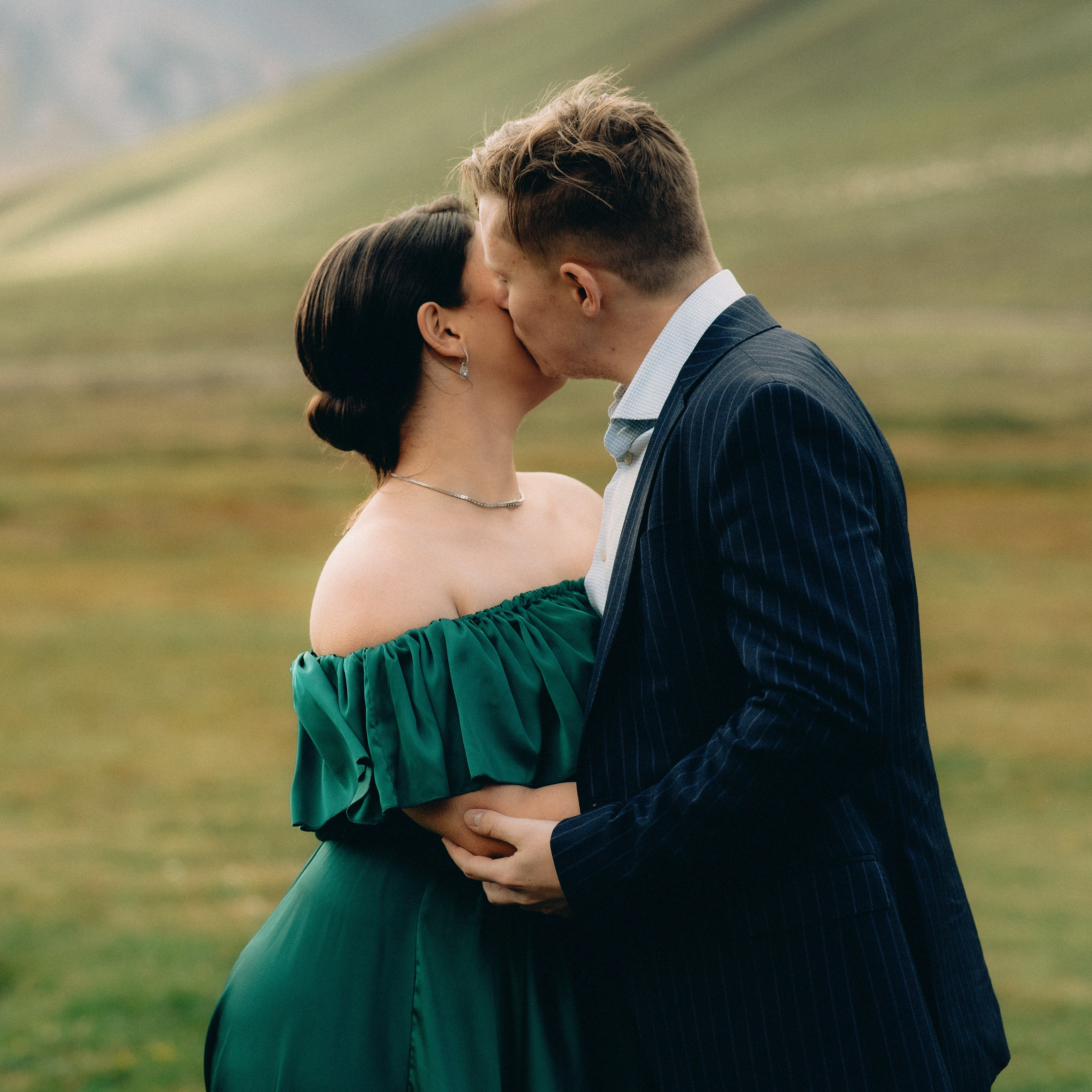 Mountain High. Lifestyle and wedding photographer in Dubai Valeria Kikvidze