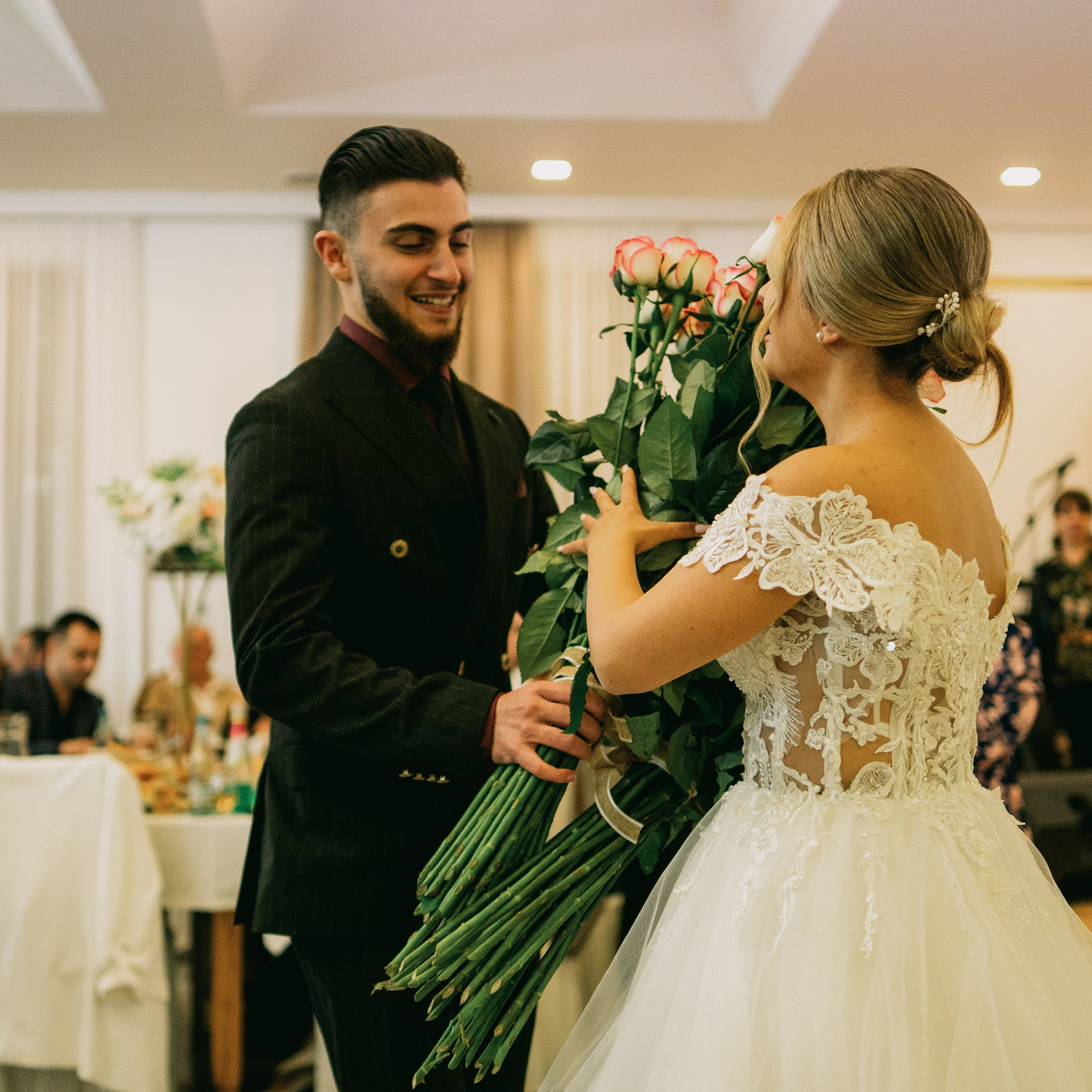 Shining lights. Lifestyle and wedding photographer in Dubai Valeria Kikvidze