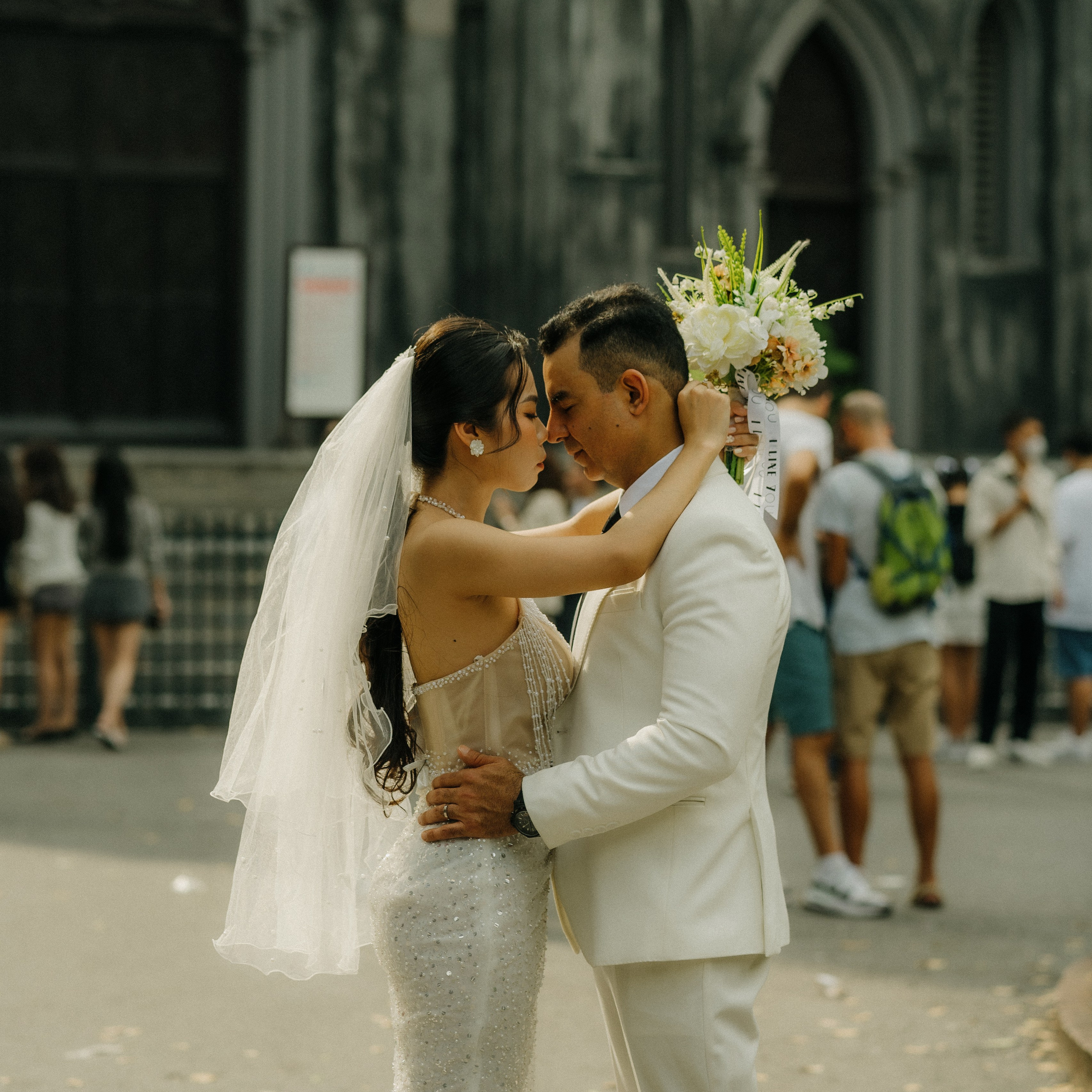 Vietna. Lifestyle and wedding photographer in Dubai Valeria Kikvidze