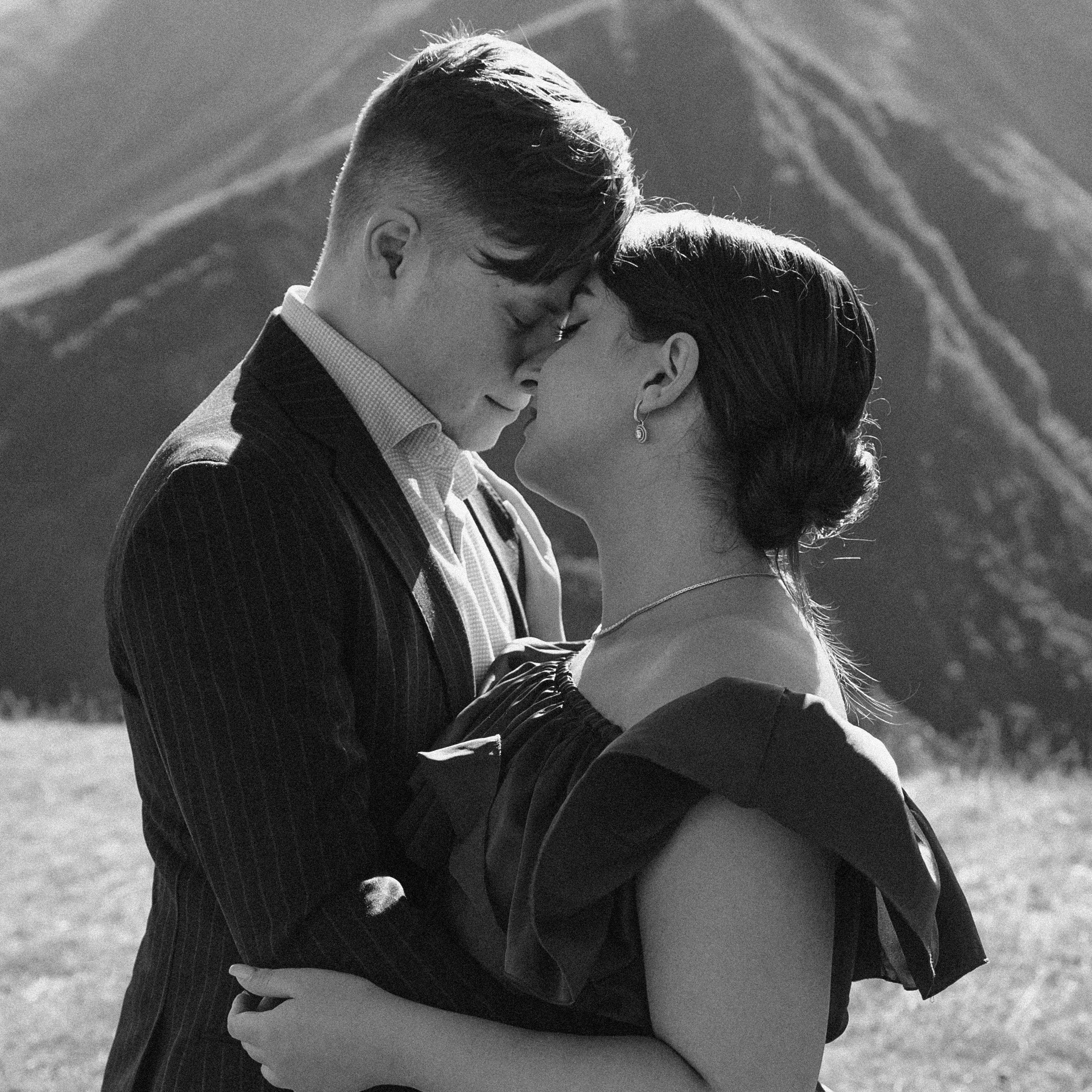 Gersamia B&W. Lifestyle and wedding photographer in Dubai Valeria Kikvidze