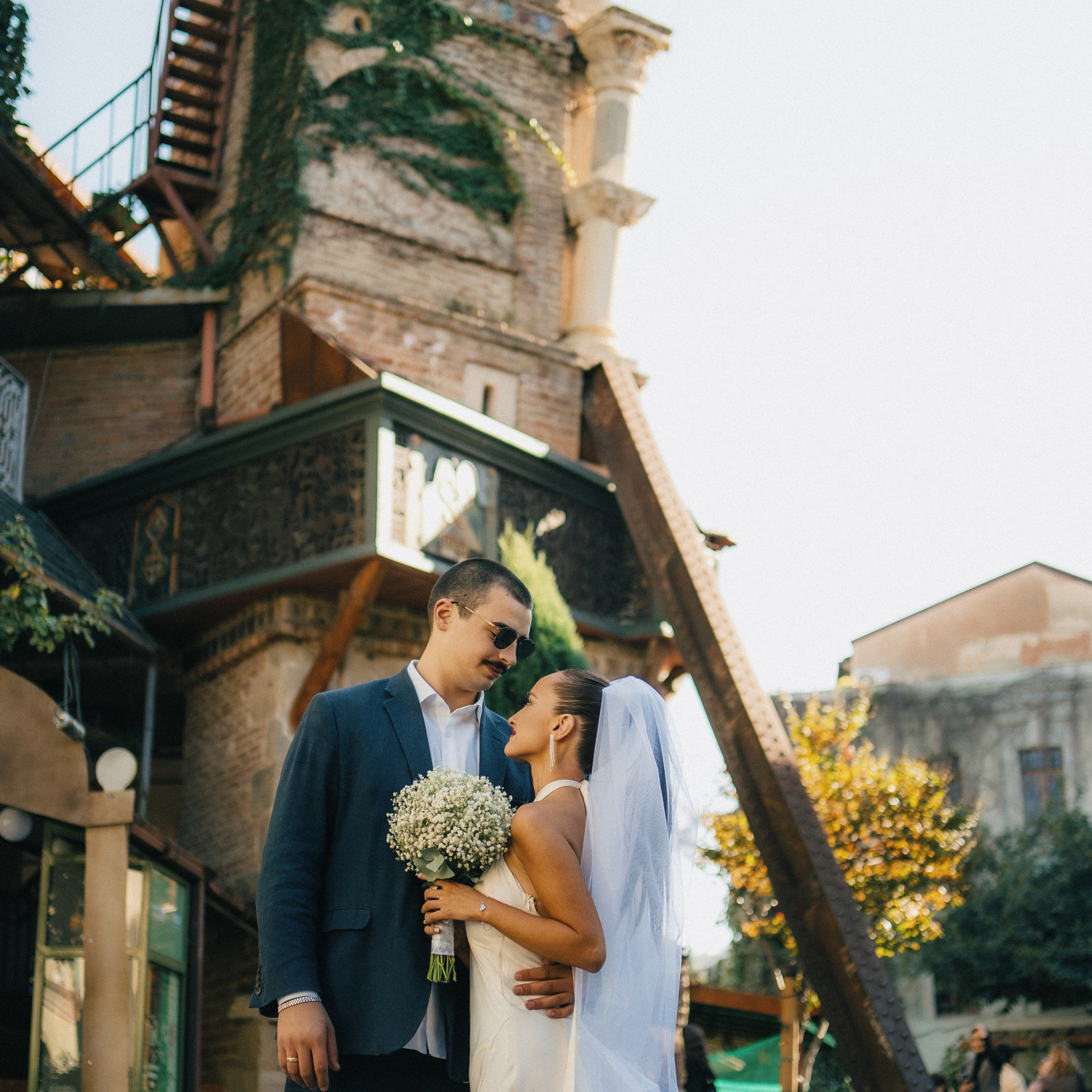 Love’s Red. Lifestyle and wedding photographer in Dubai Valeria Kikvidze