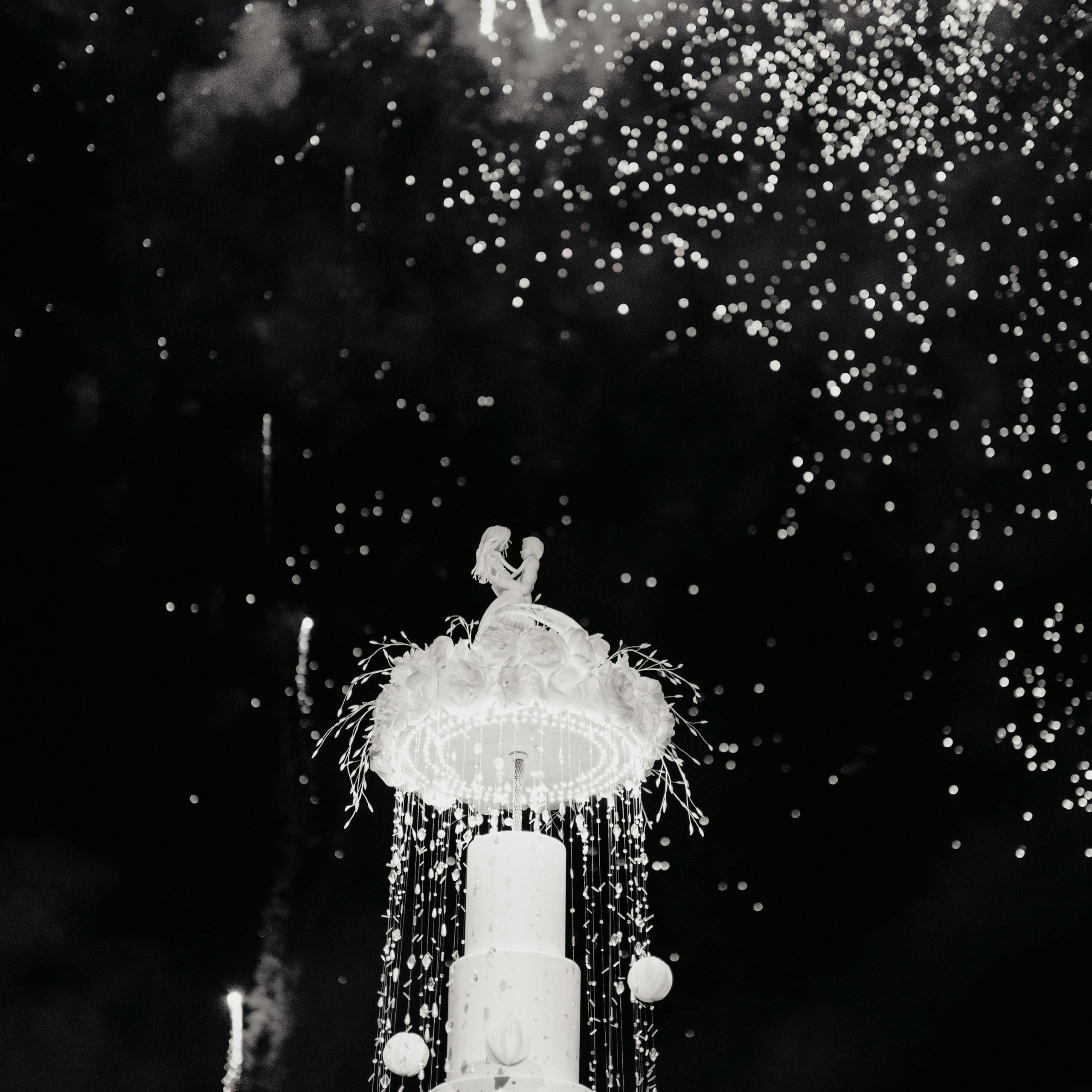 Gersamia B&W. Lifestyle and wedding photographer in Dubai Valeria Kikvidze