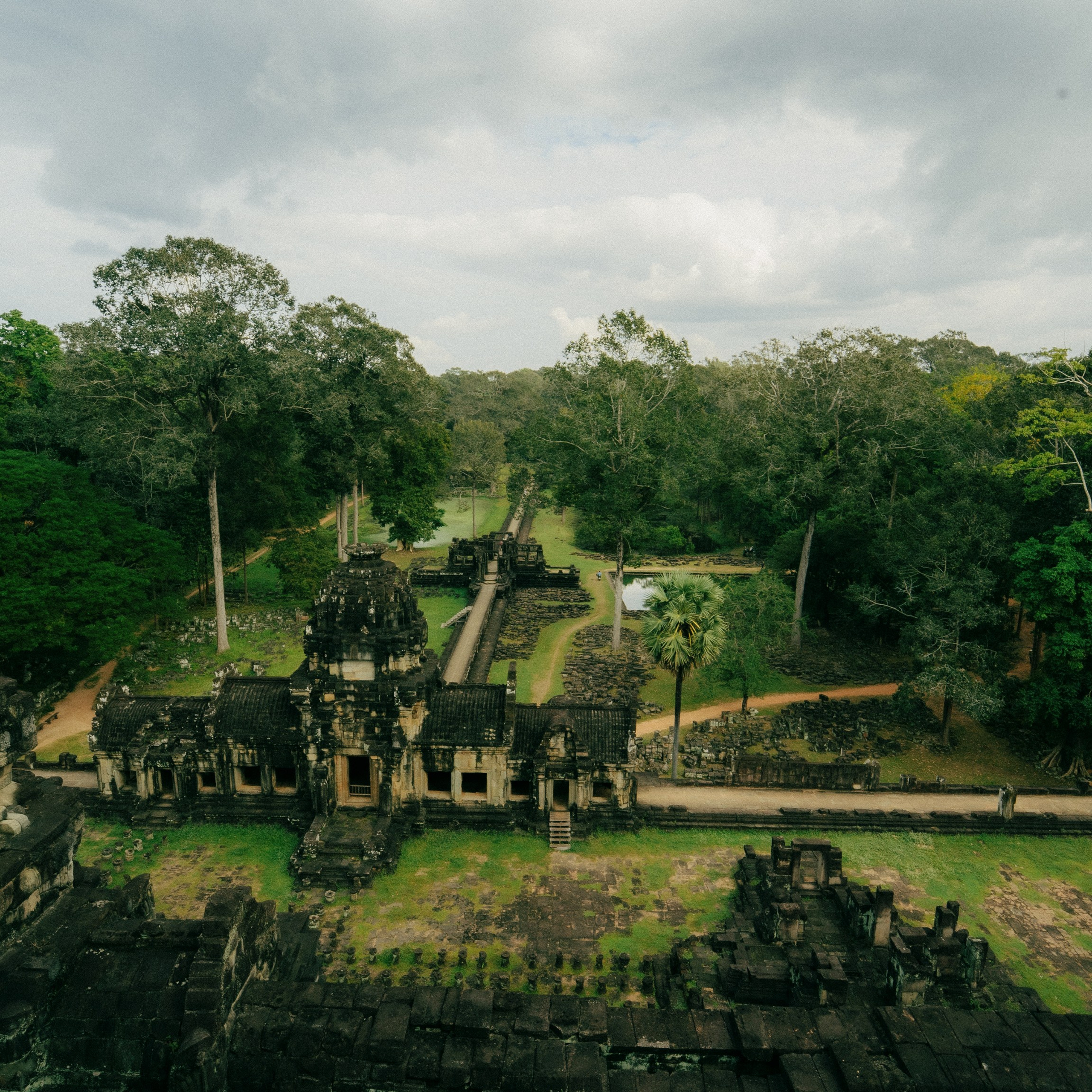 Angkor Wat. Lifestyle and wedding photographer in Dubai Valeria Kikvidze