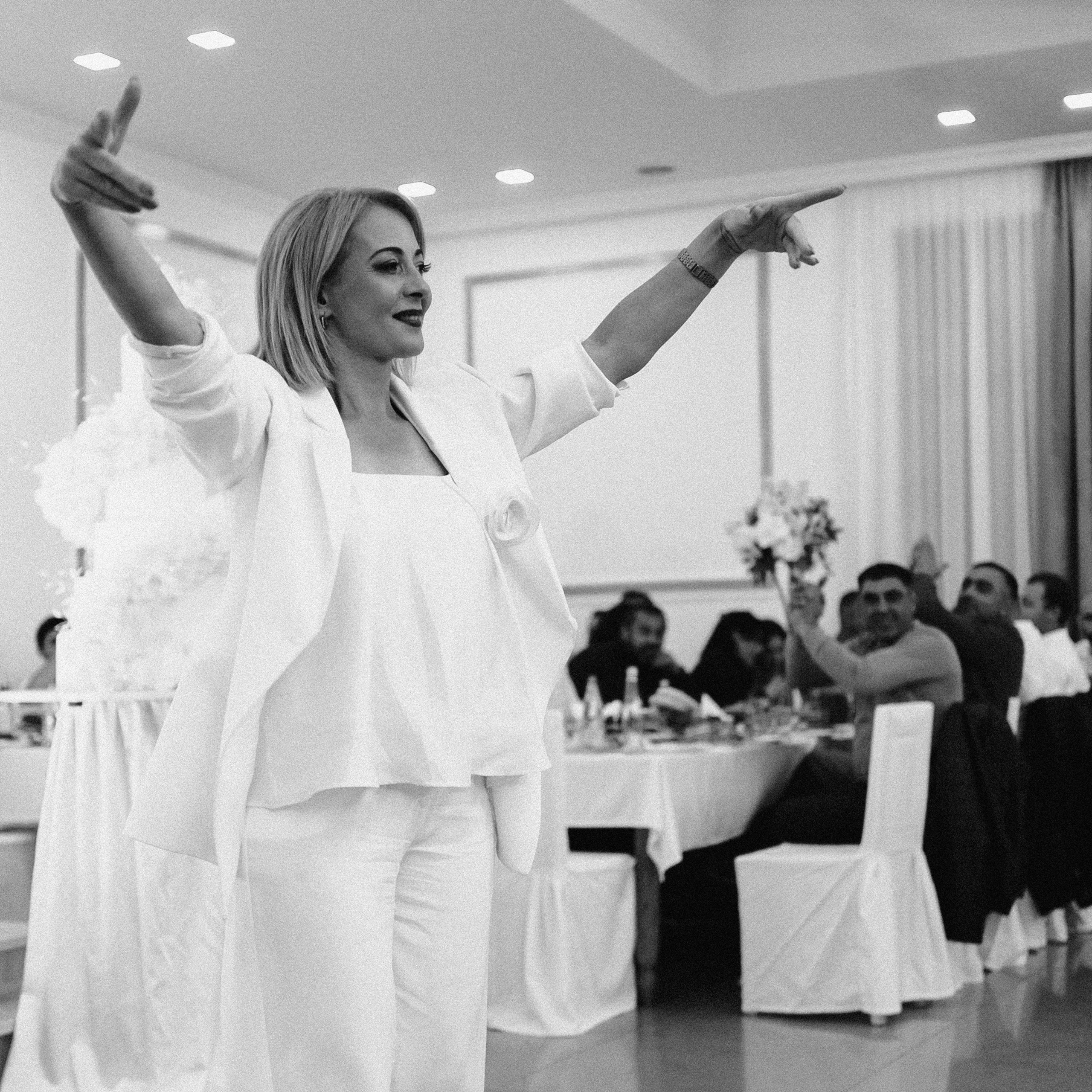 Mari B&W. Lifestyle and wedding photographer in Dubai Valeria Kikvidze