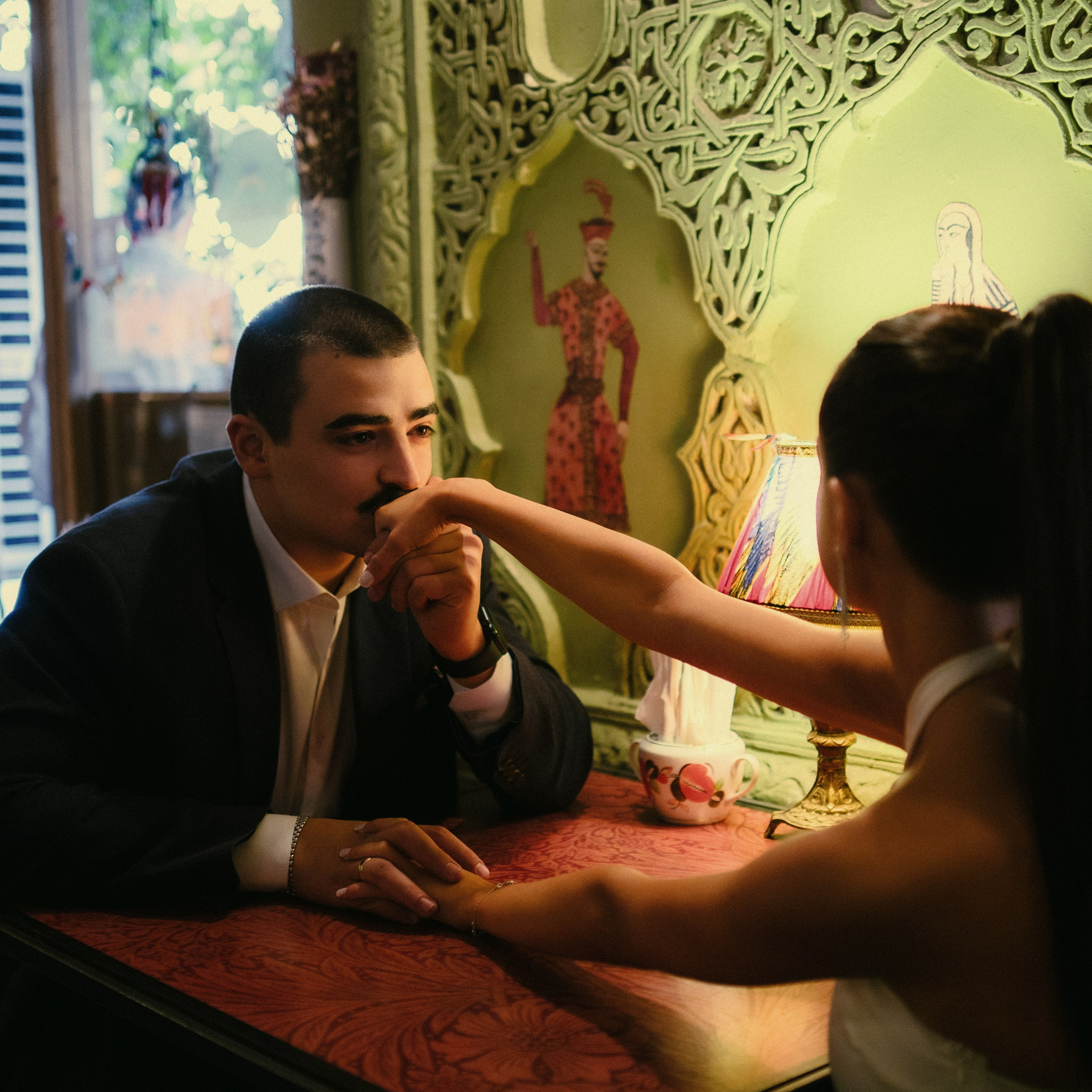 Love’s Red. Lifestyle and wedding photographer in Dubai Valeria Kikvidze