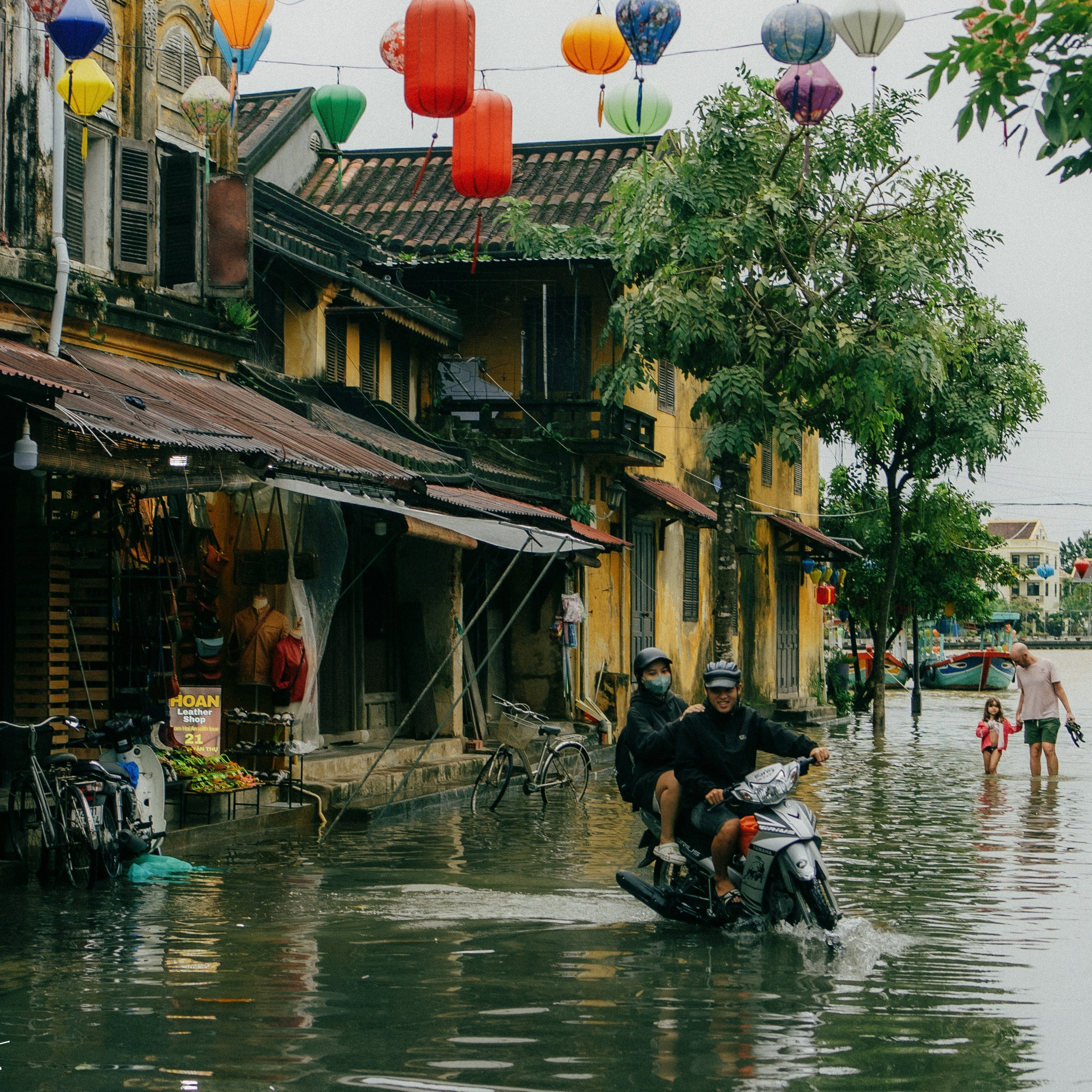 Hoi An. Lifestyle and wedding photographer in Dubai Valeria Kikvidze
