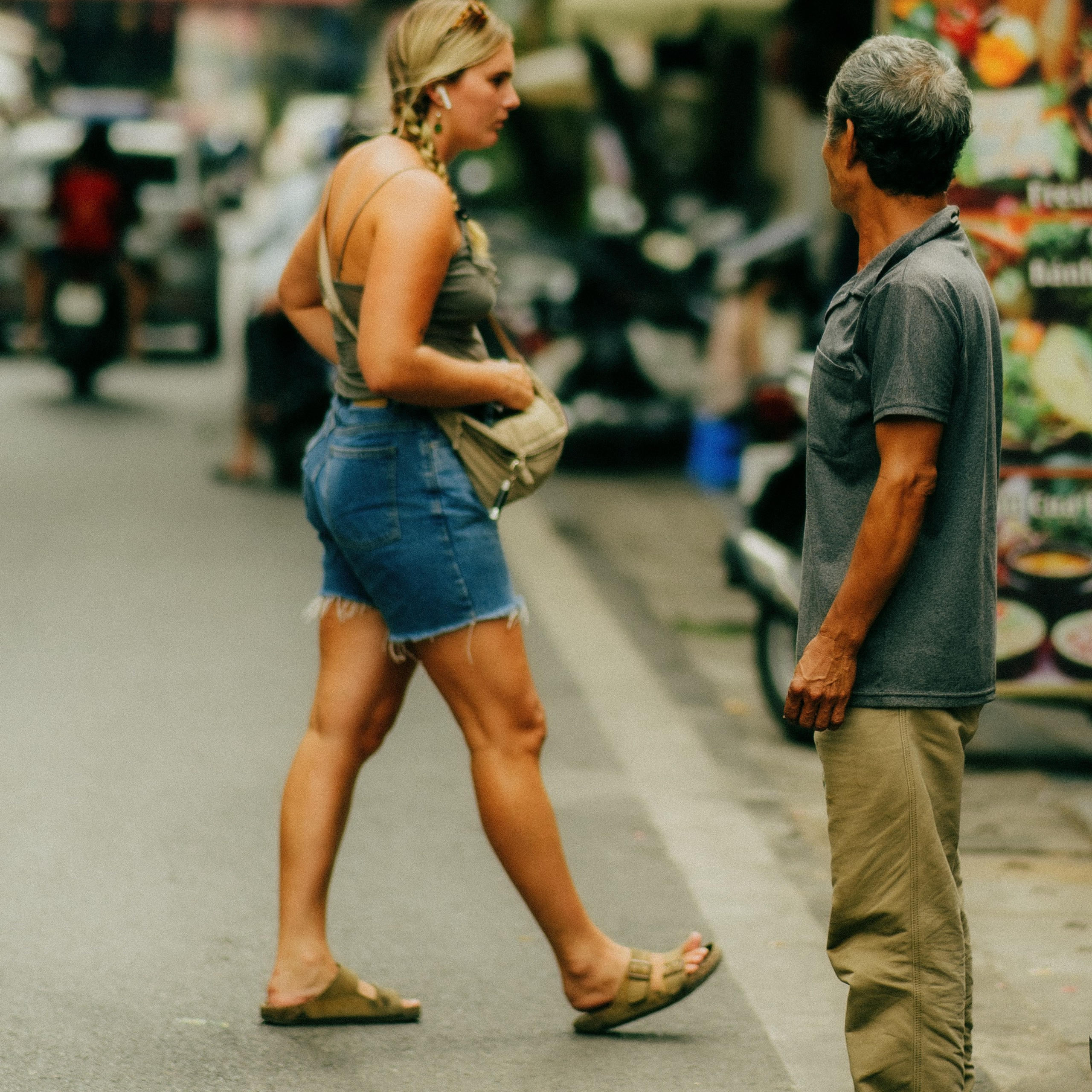 Hanoi. Lifestyle and wedding photographer in Dubai Valeria Kikvidze