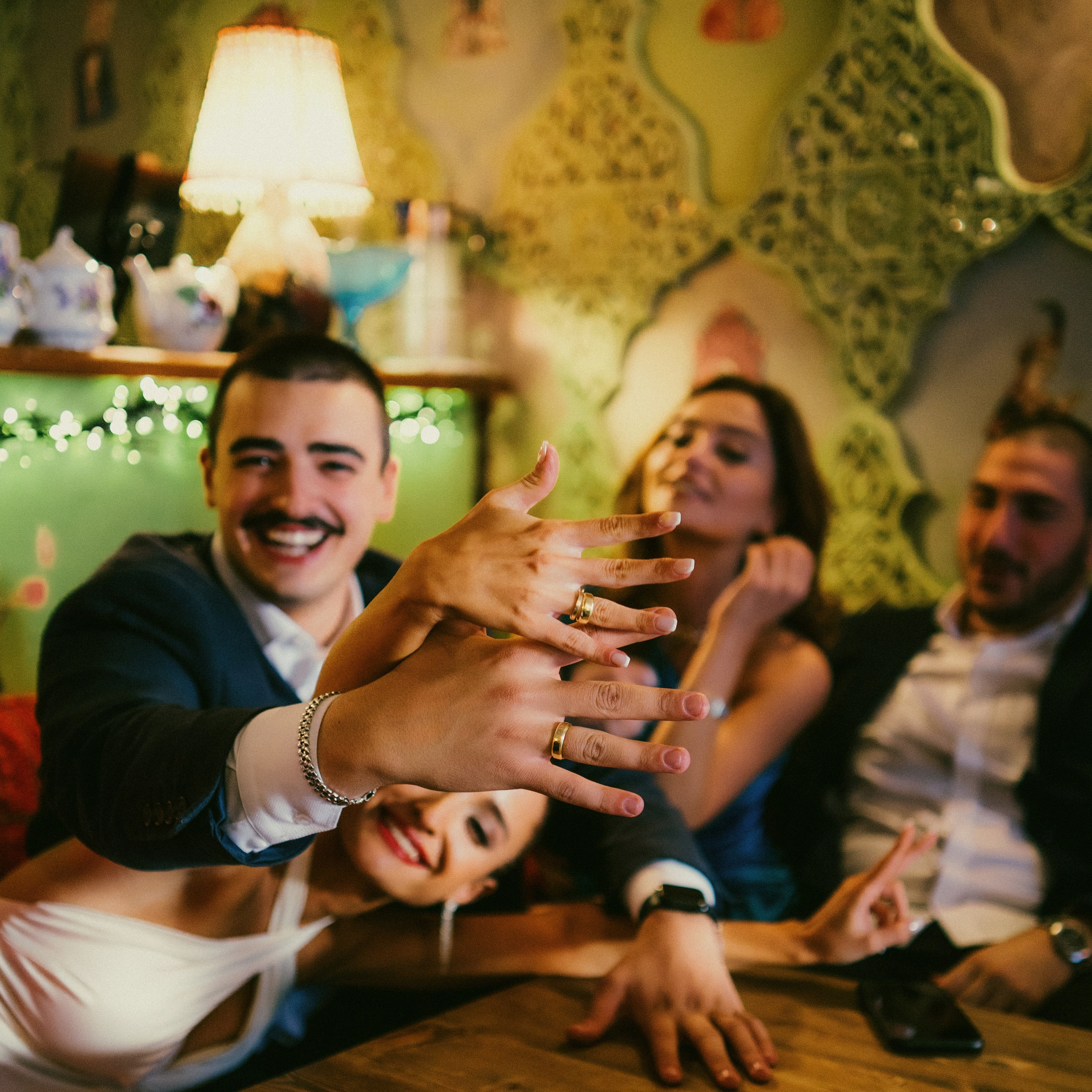 Love’s Red. Lifestyle and wedding photographer in Dubai Valeria Kikvidze