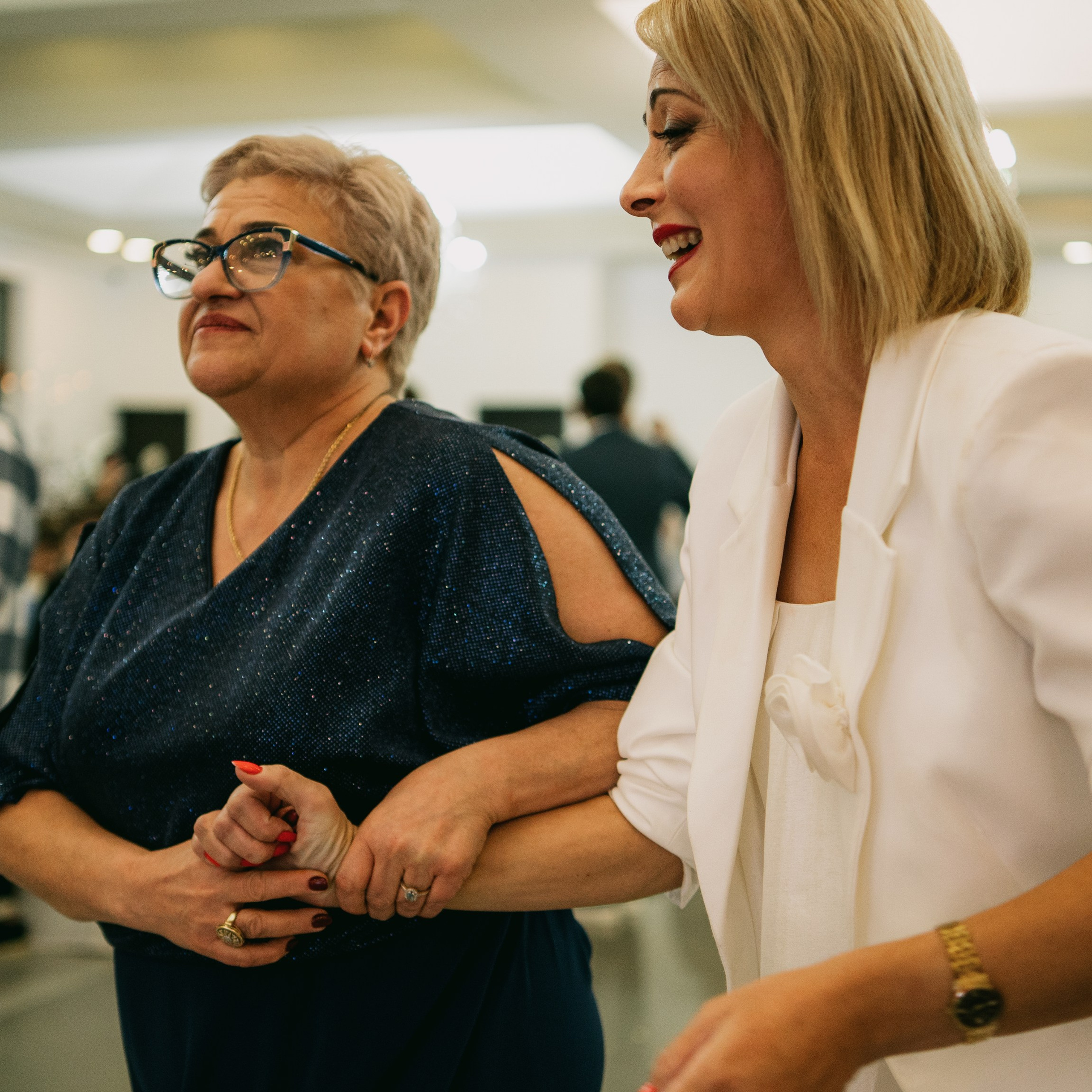 Shining lights. Lifestyle and wedding photographer in Dubai Valeria Kikvidze