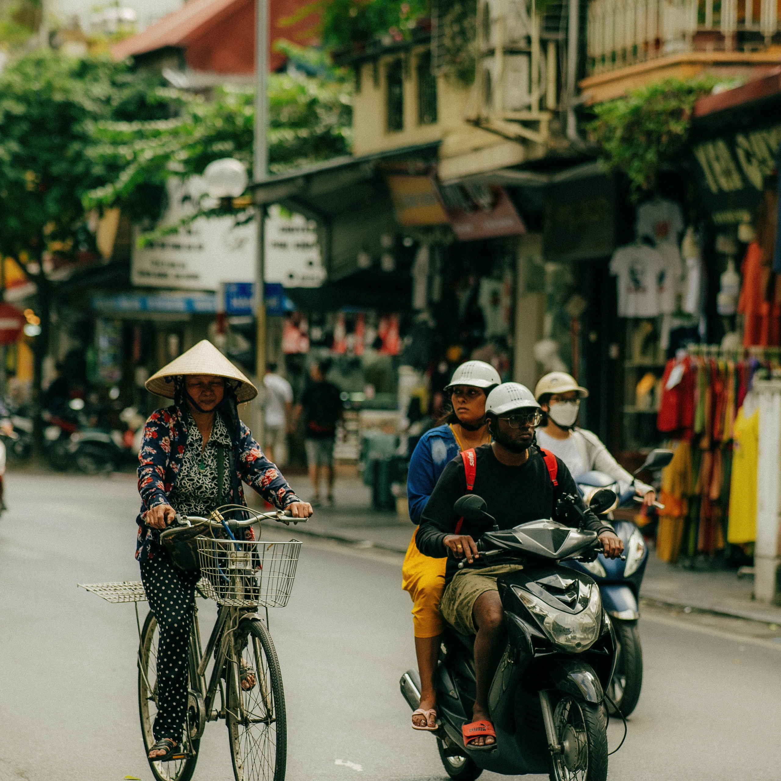 Hanoi. Lifestyle and wedding photographer in Dubai Valeria Kikvidze