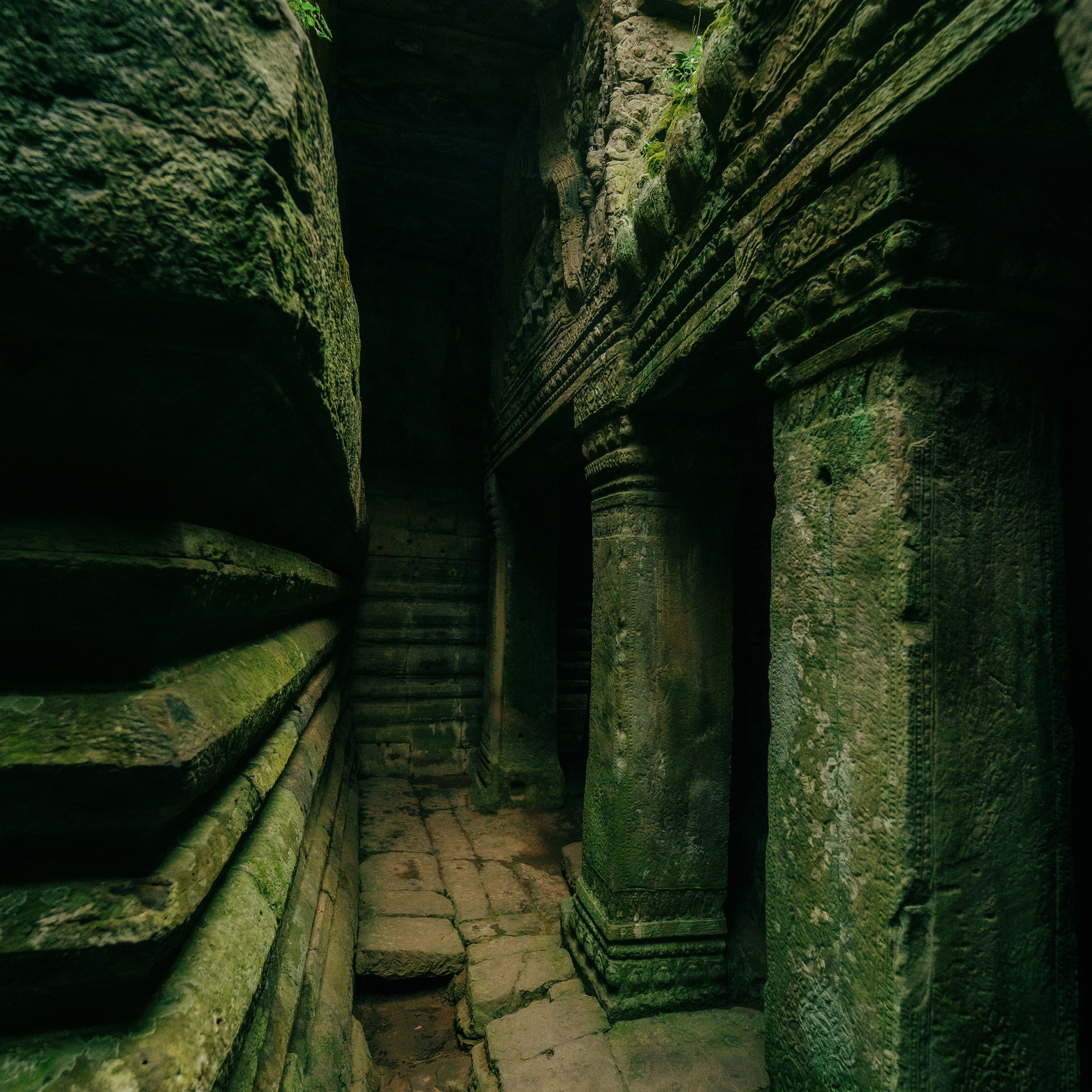 Angkor Wat. Lifestyle and wedding photographer in Dubai Valeria Kikvidze