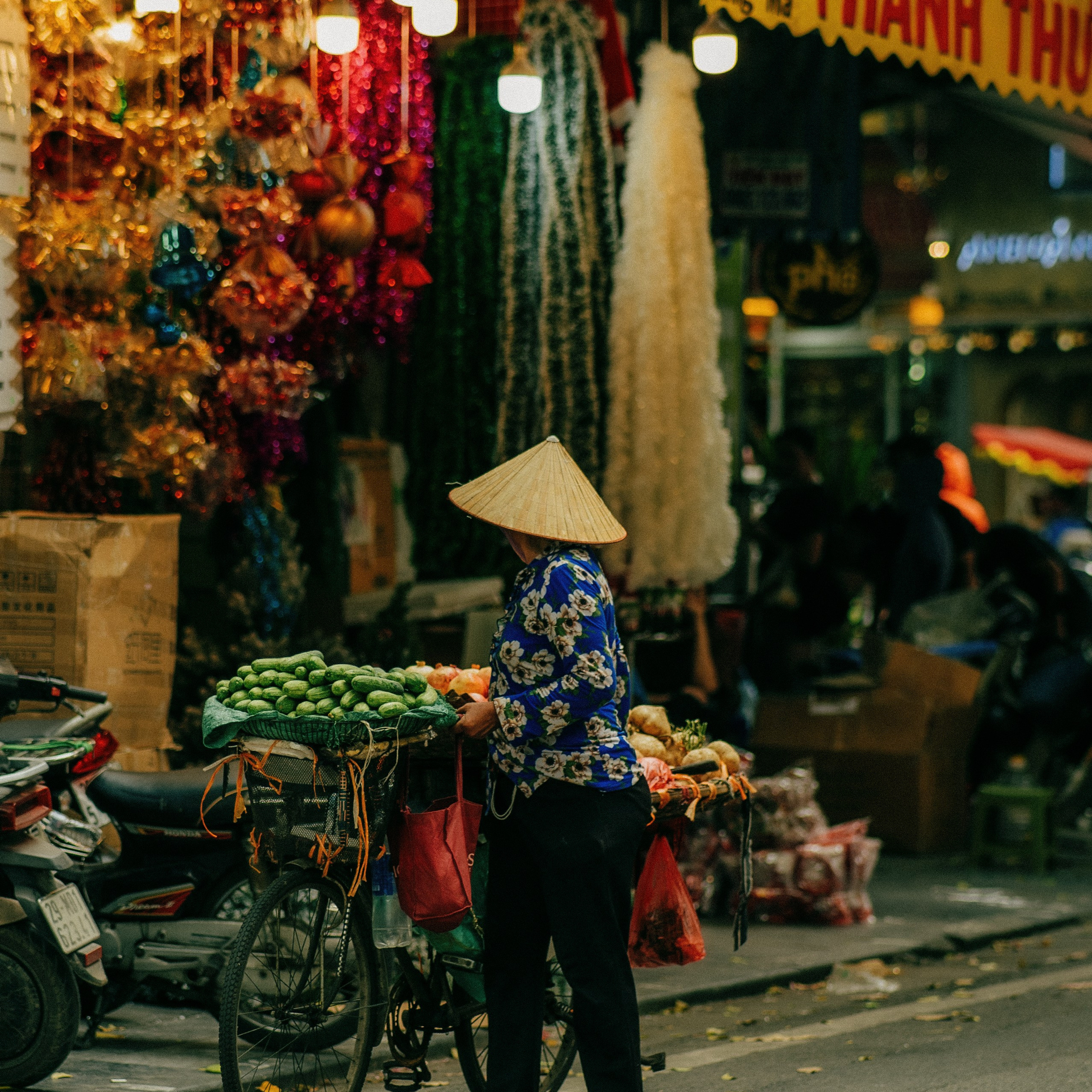 Hanoi. Lifestyle and wedding photographer in Dubai Valeria Kikvidze