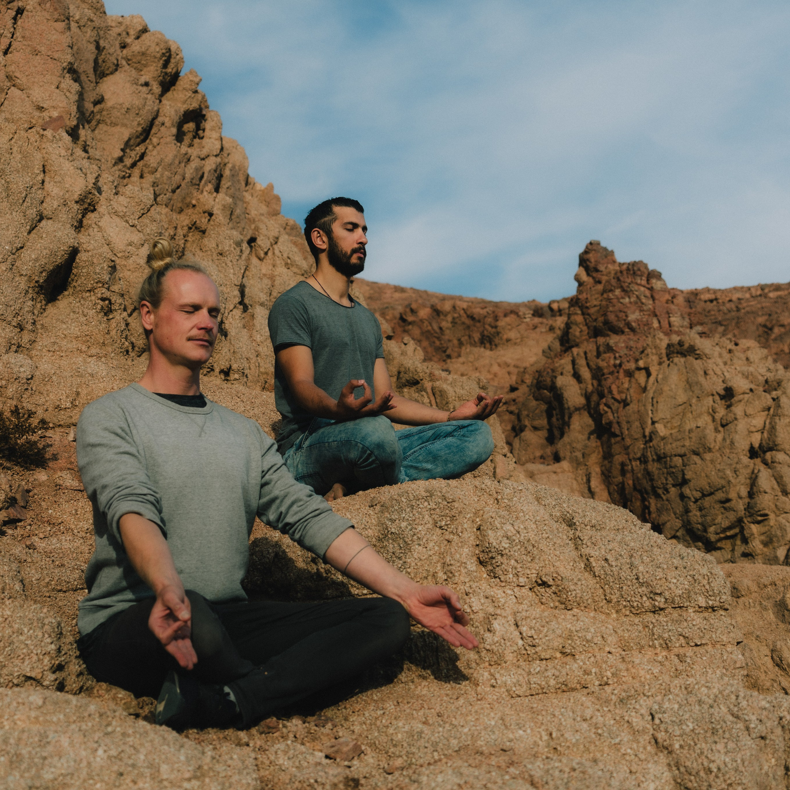 Yoga Retreat. Lifestyle and wedding photographer in Dubai Valeria Kikvidze