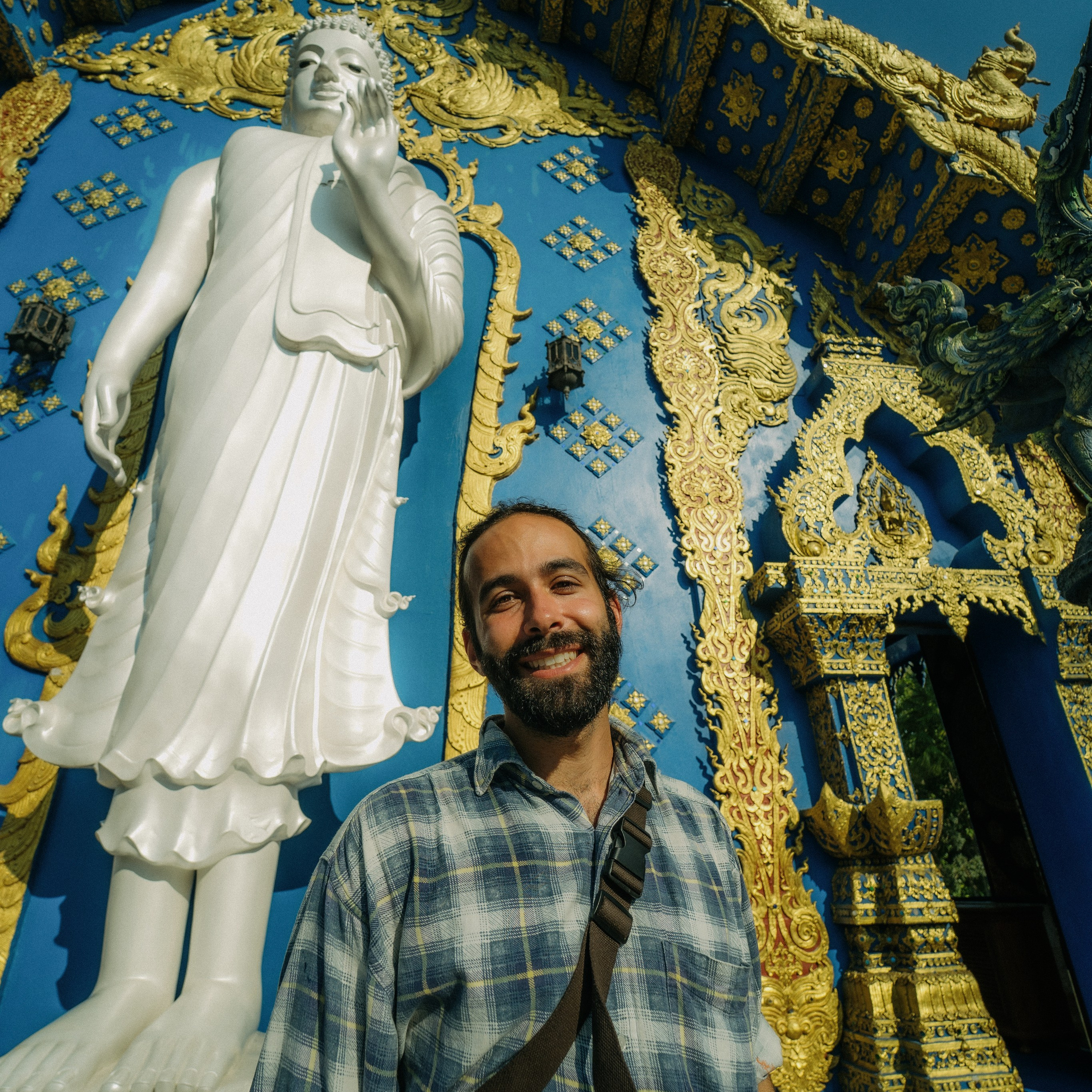 White Temple. Lifestyle and wedding photographer in Dubai Valeria Kikvidze