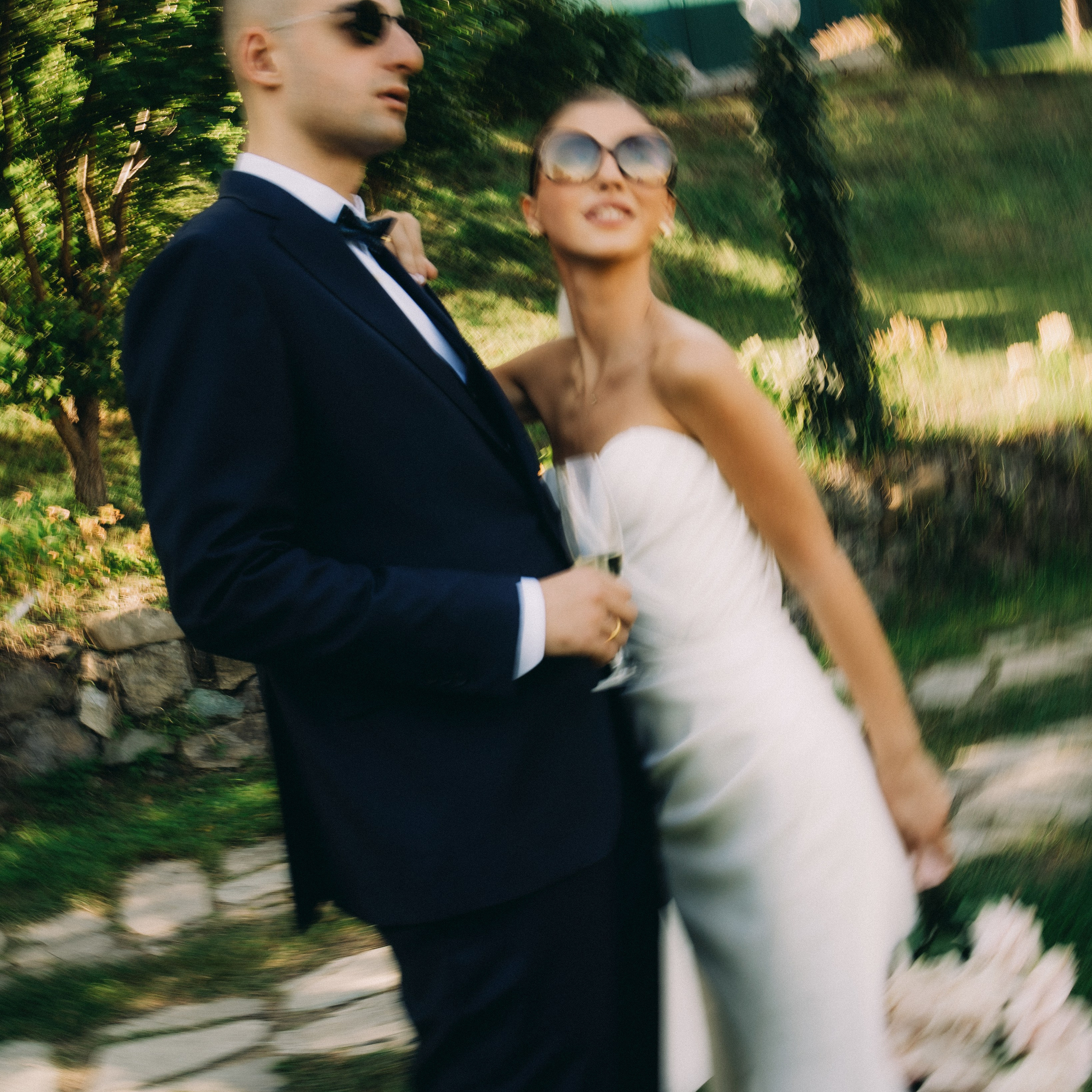 Field of love. Lifestyle and wedding photographer in Dubai Valeria Kikvidze