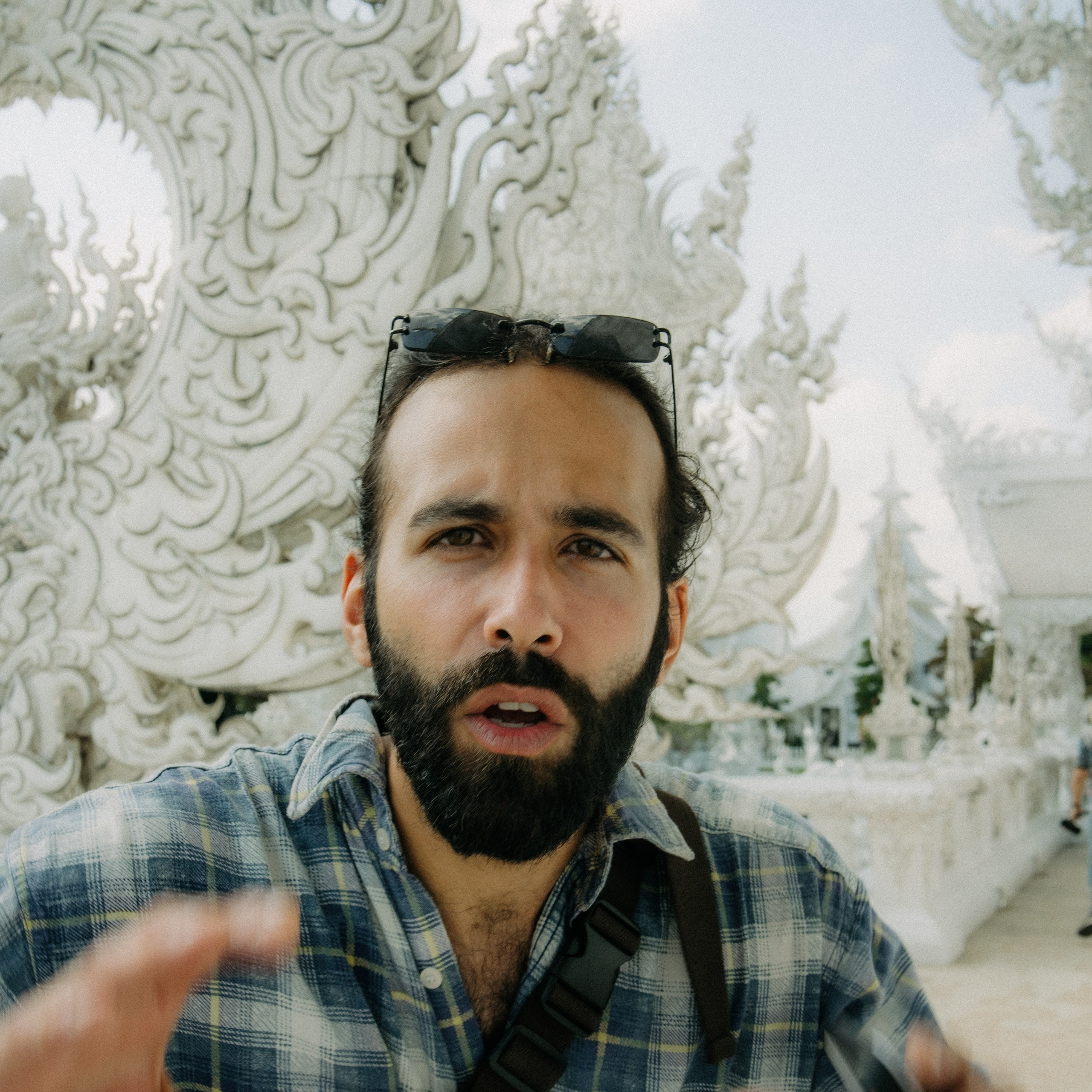 White Temple. Lifestyle and wedding photographer in Dubai Valeria Kikvidze