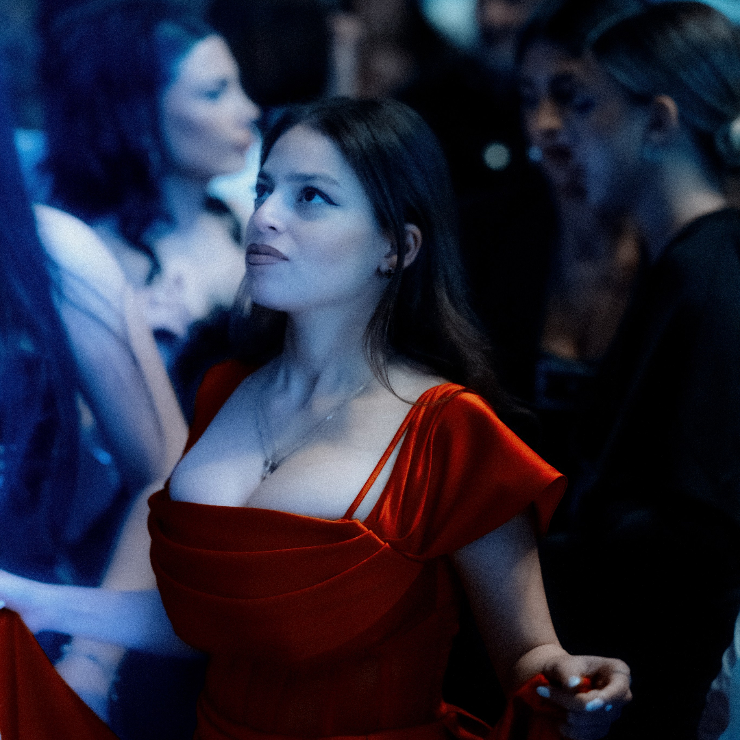 Black & Red. Lifestyle and wedding photographer in Dubai Valeria Kikvidze