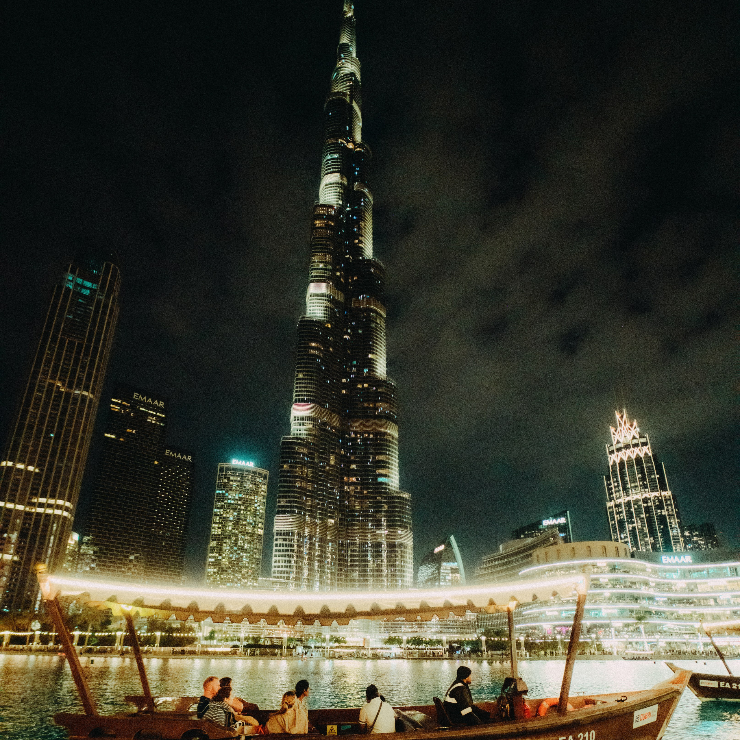 Dubai. Lifestyle and wedding photographer in Dubai Valeria Kikvidze