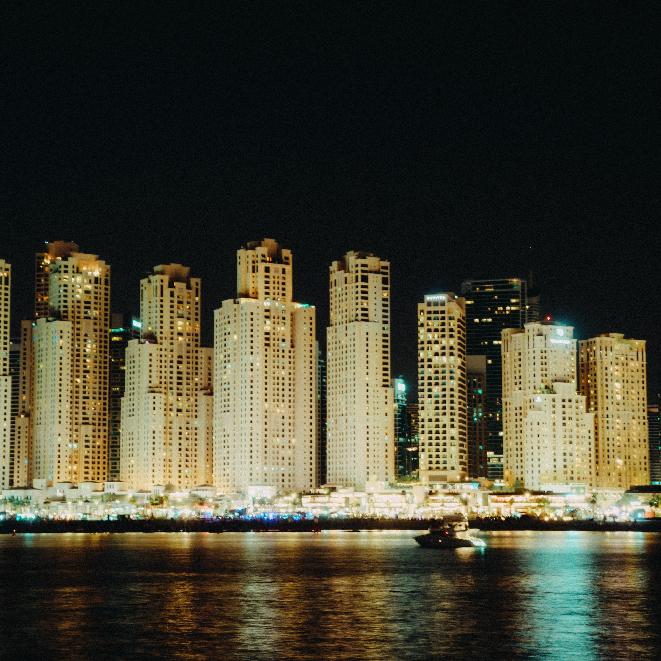 Dubai. Lifestyle and wedding photographer in Dubai Valeria Kikvidze